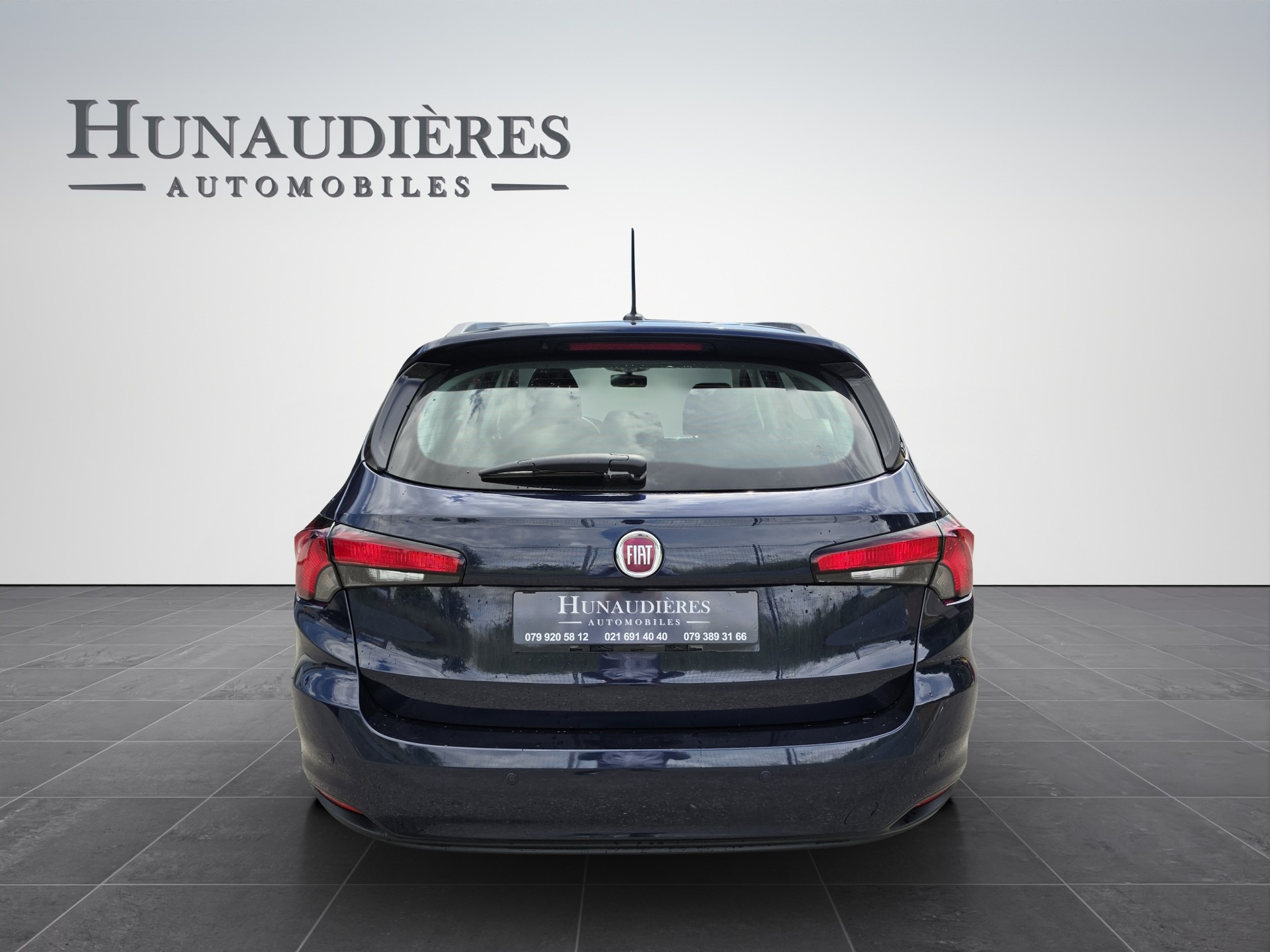 FIAT Tipo 1.6MJ Station Wagon Mirror DCT-image-12