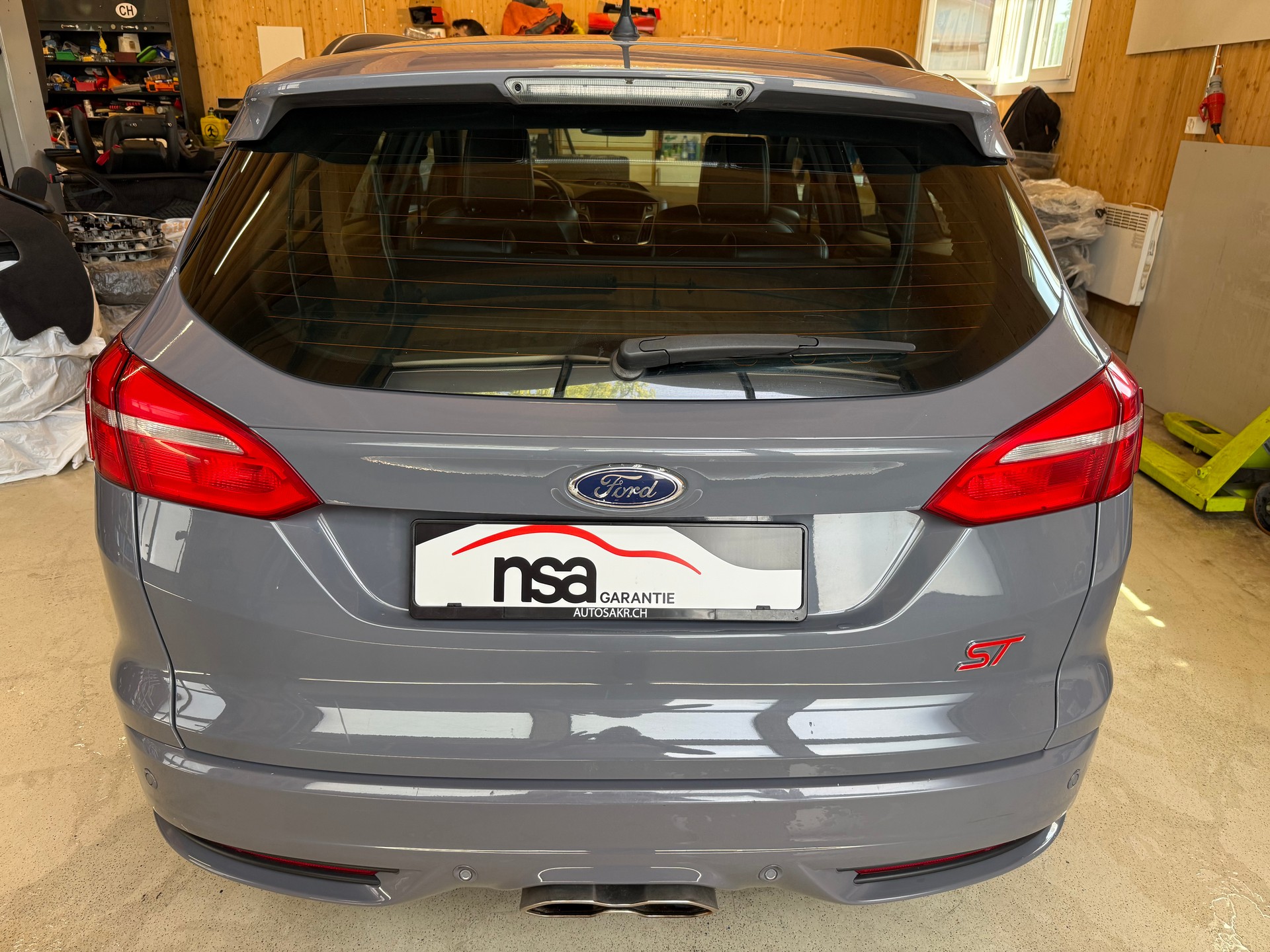 FORD Focus 2.0 TDCi ST3 Powershift-image-4