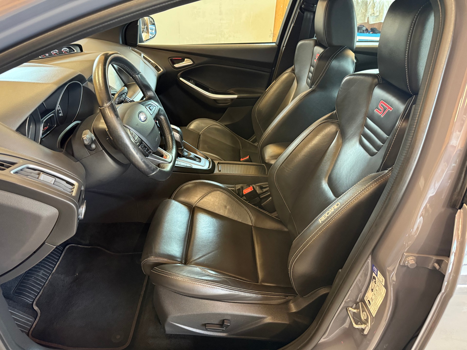 FORD Focus 2.0 TDCi ST3 Powershift-image-6