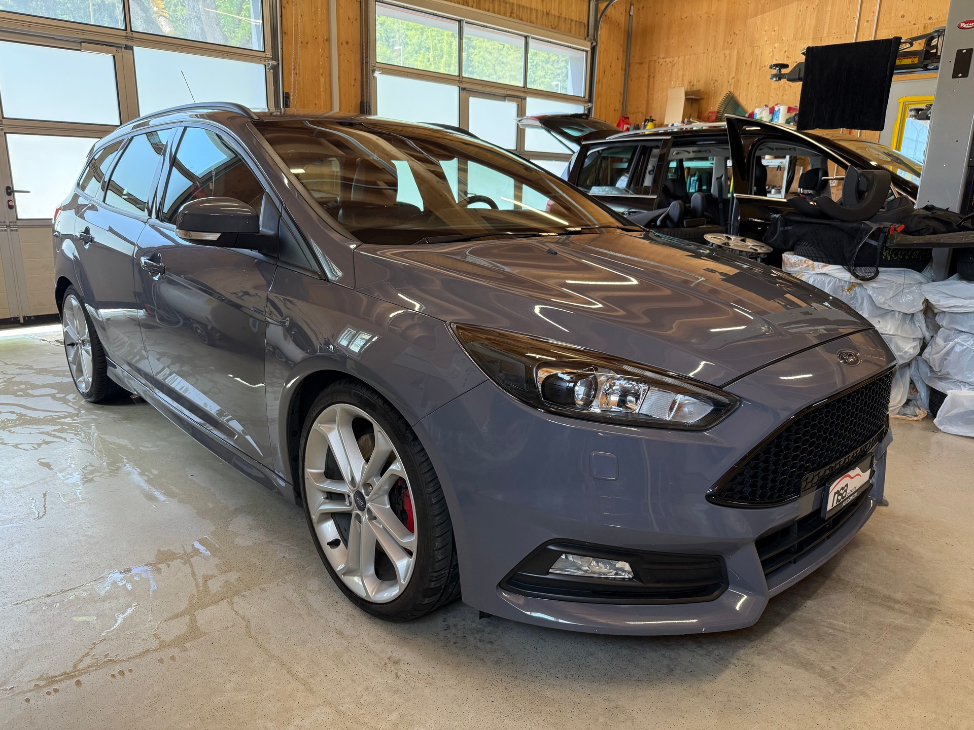 FORD Focus 2.0 TDCi ST3 Powershift-image-2