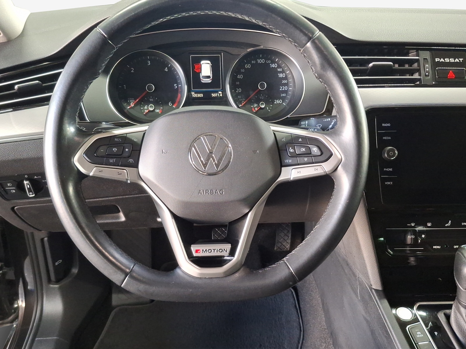 VW Passat 2.0 TDI BMT Business 4Motion DSG-image-9