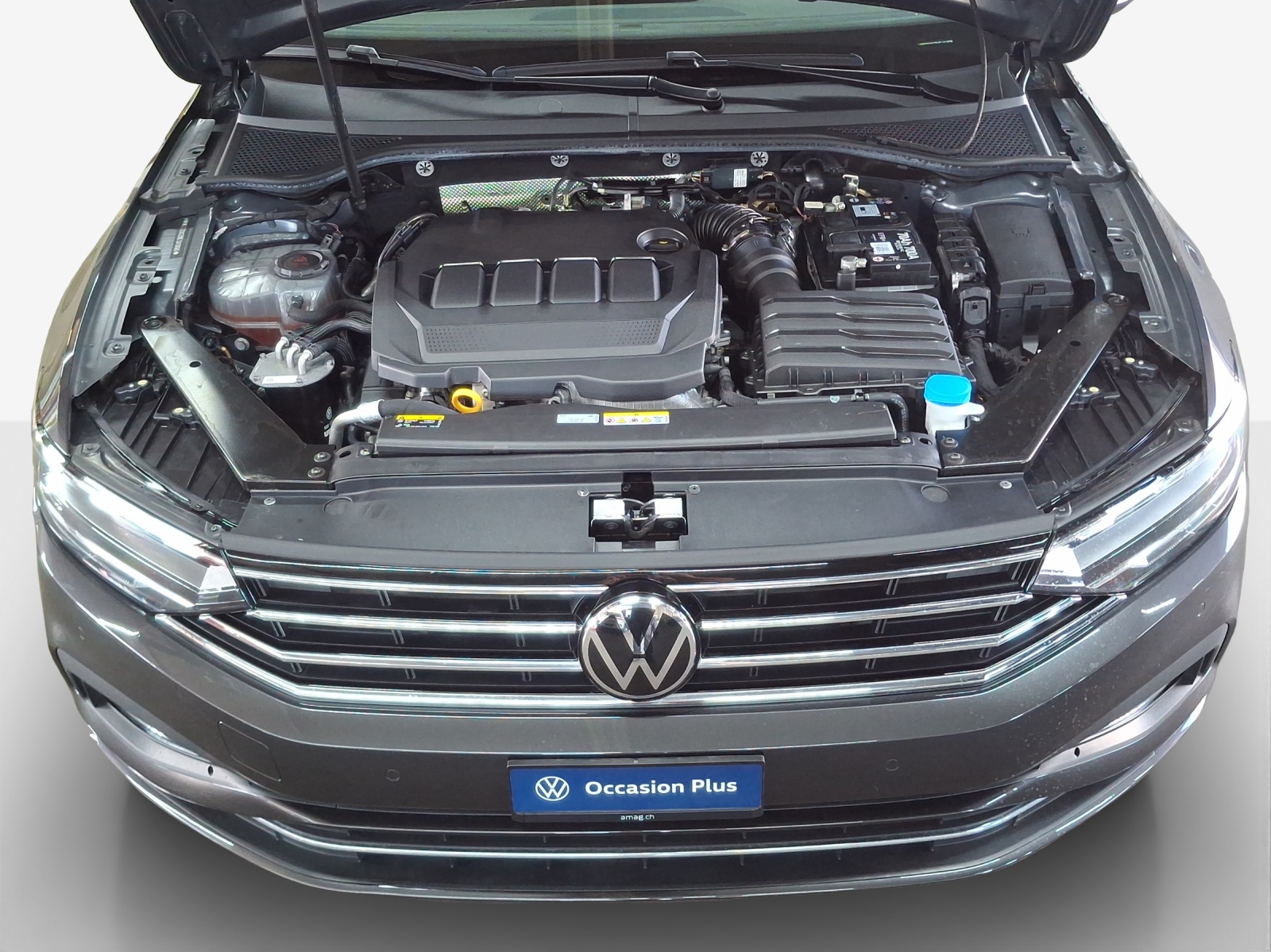 VW Passat 2.0 TDI BMT Business 4Motion DSG-image-15