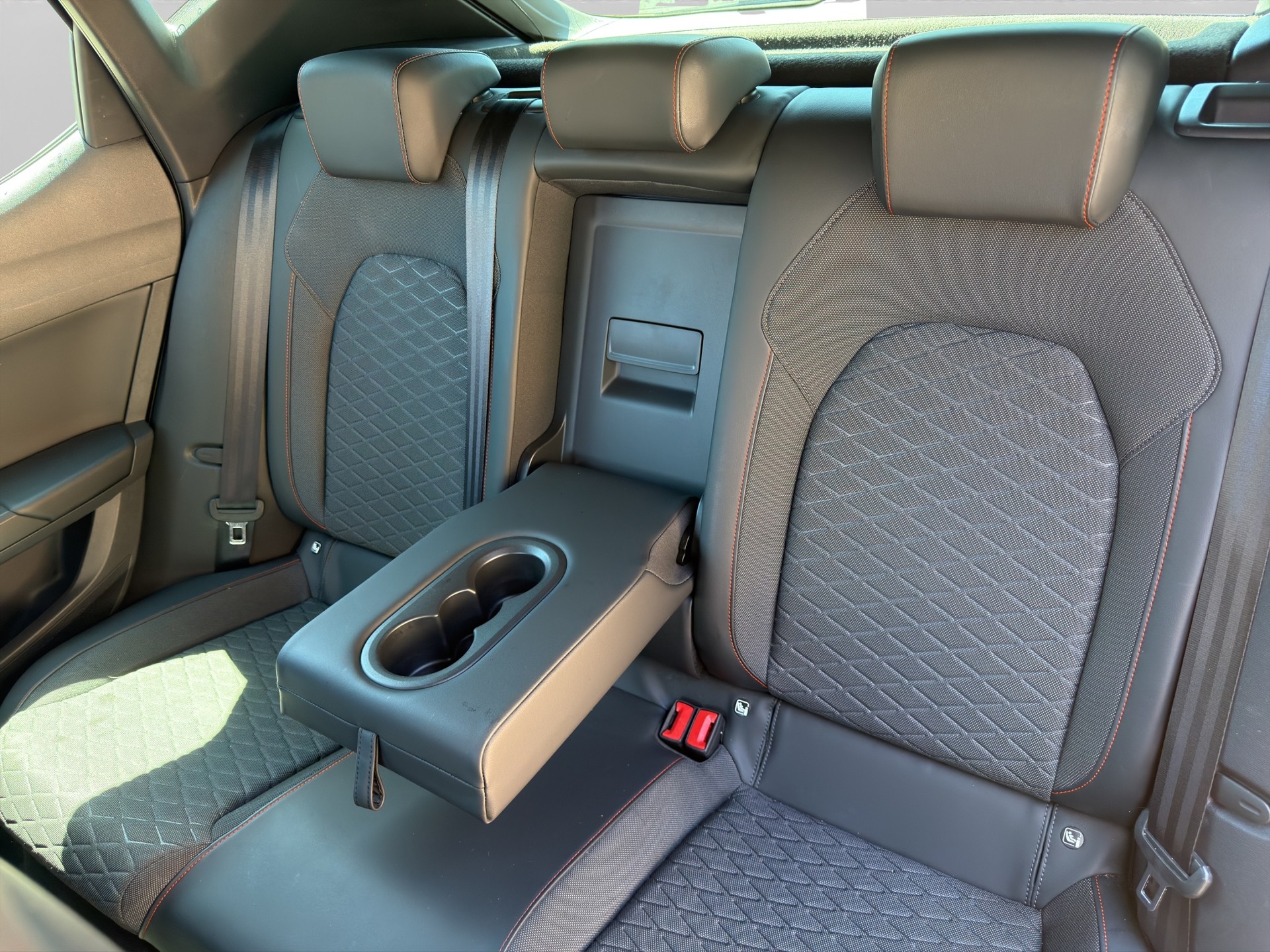 SEAT Leon 1.5 eTSI mHEV DSG Music Edition-image-14