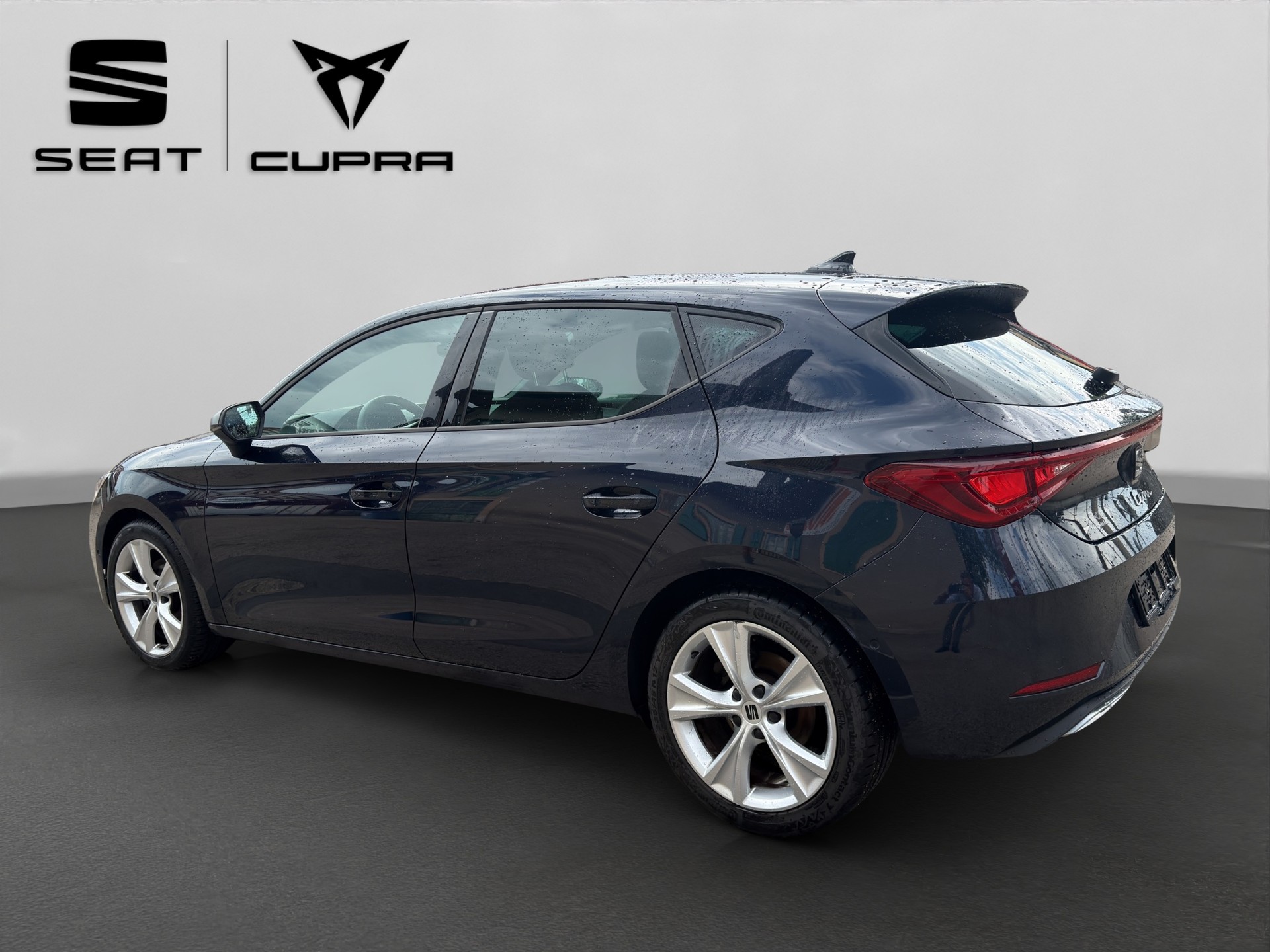 SEAT Leon 1.5 eTSI mHEV DSG Music Edition-showroom-element-2