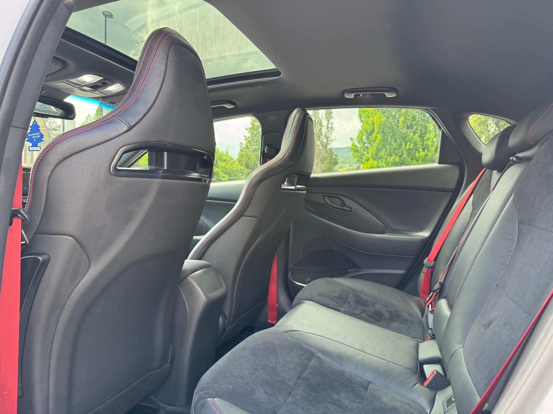 HYUNDAI i30 Fastback 2.0 T-GDi N DCT Drive-N Limited Edition Nr. 352 of 800-image-11