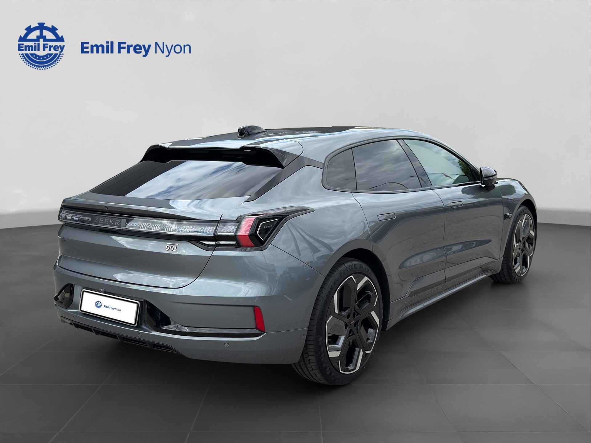 ZEEKR 001 Performance AWD-image-5
