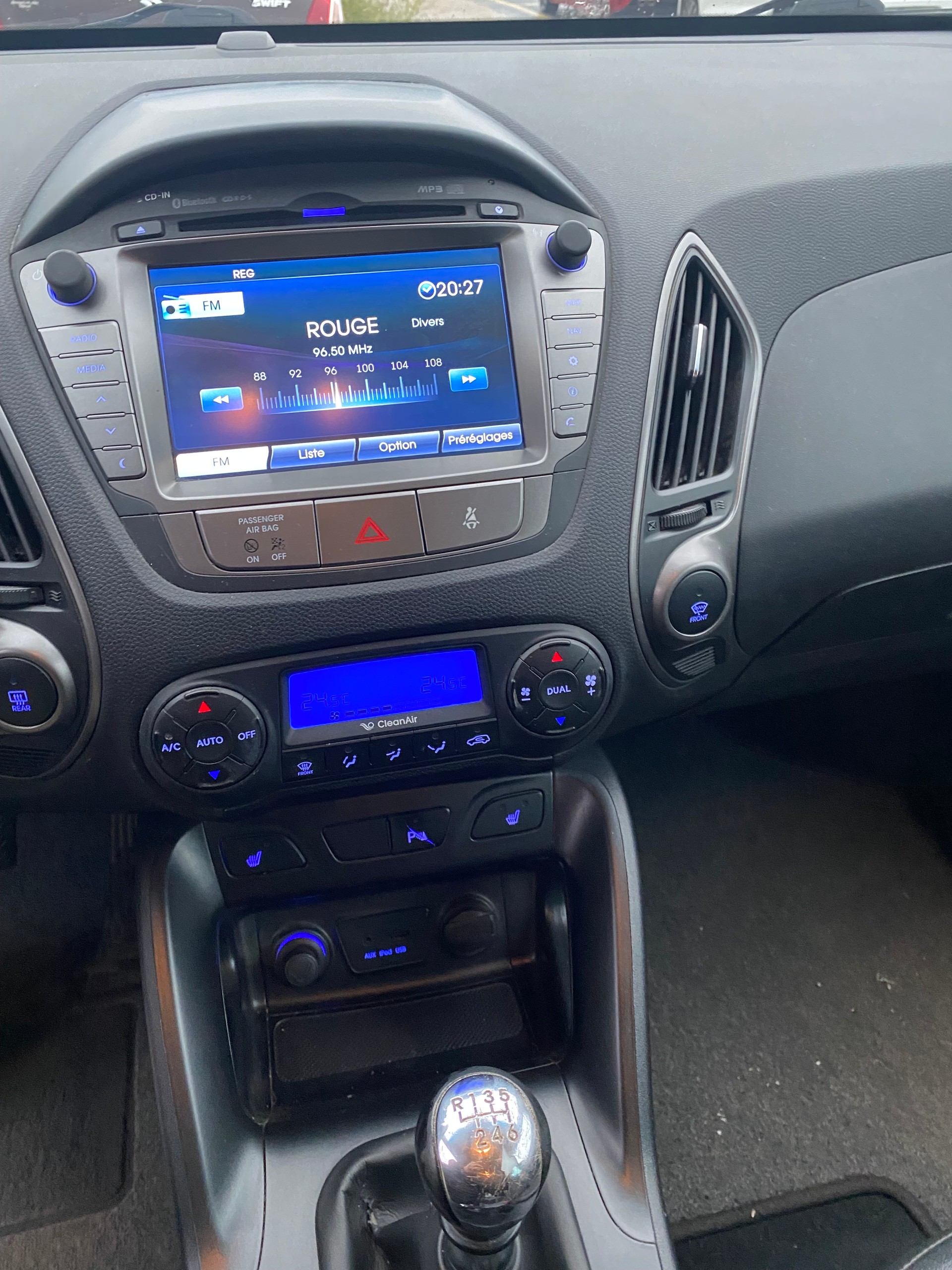 HYUNDAI iX 35 2.0 CRDi Style 2WD-image-7