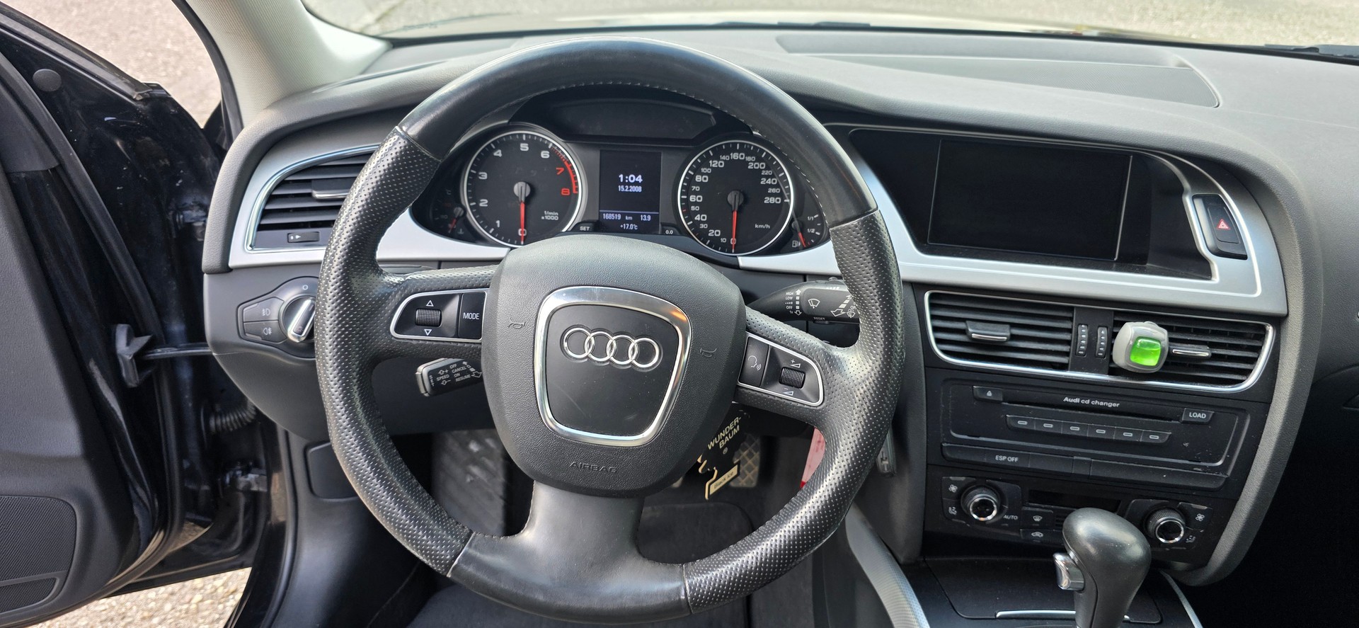 AUDI A4 Avant 1.8 TFSI multitronic-image-11