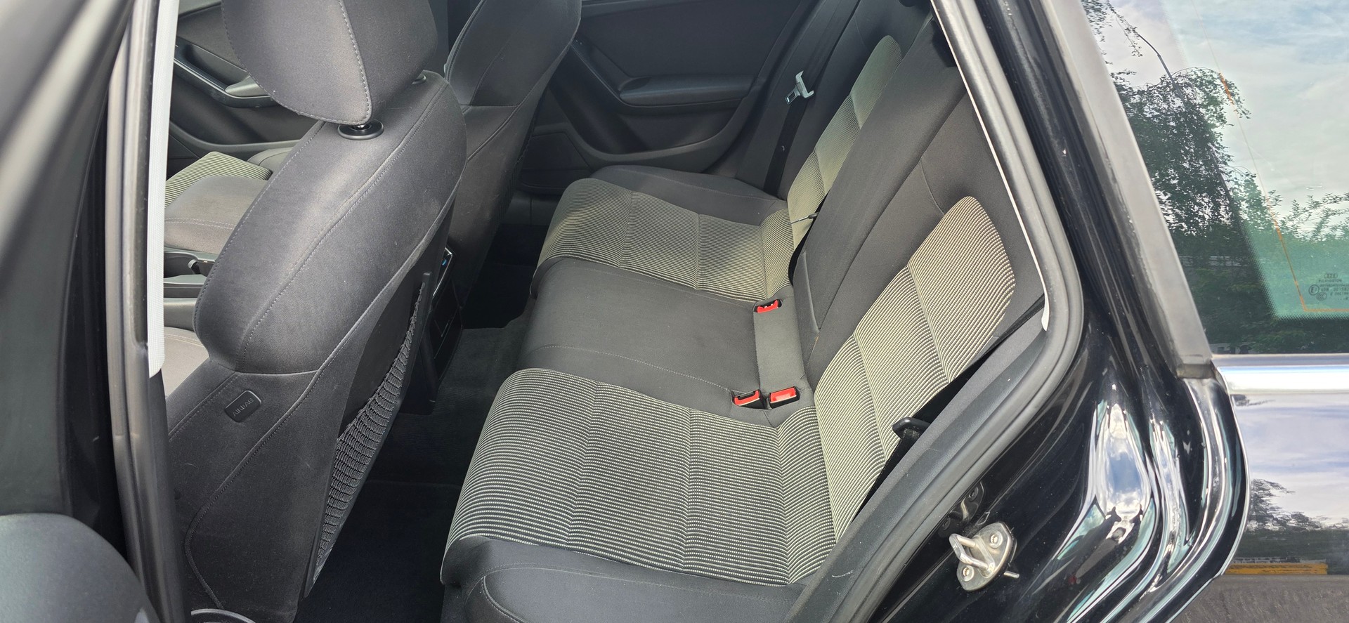 AUDI A4 Avant 1.8 TFSI multitronic-image-8