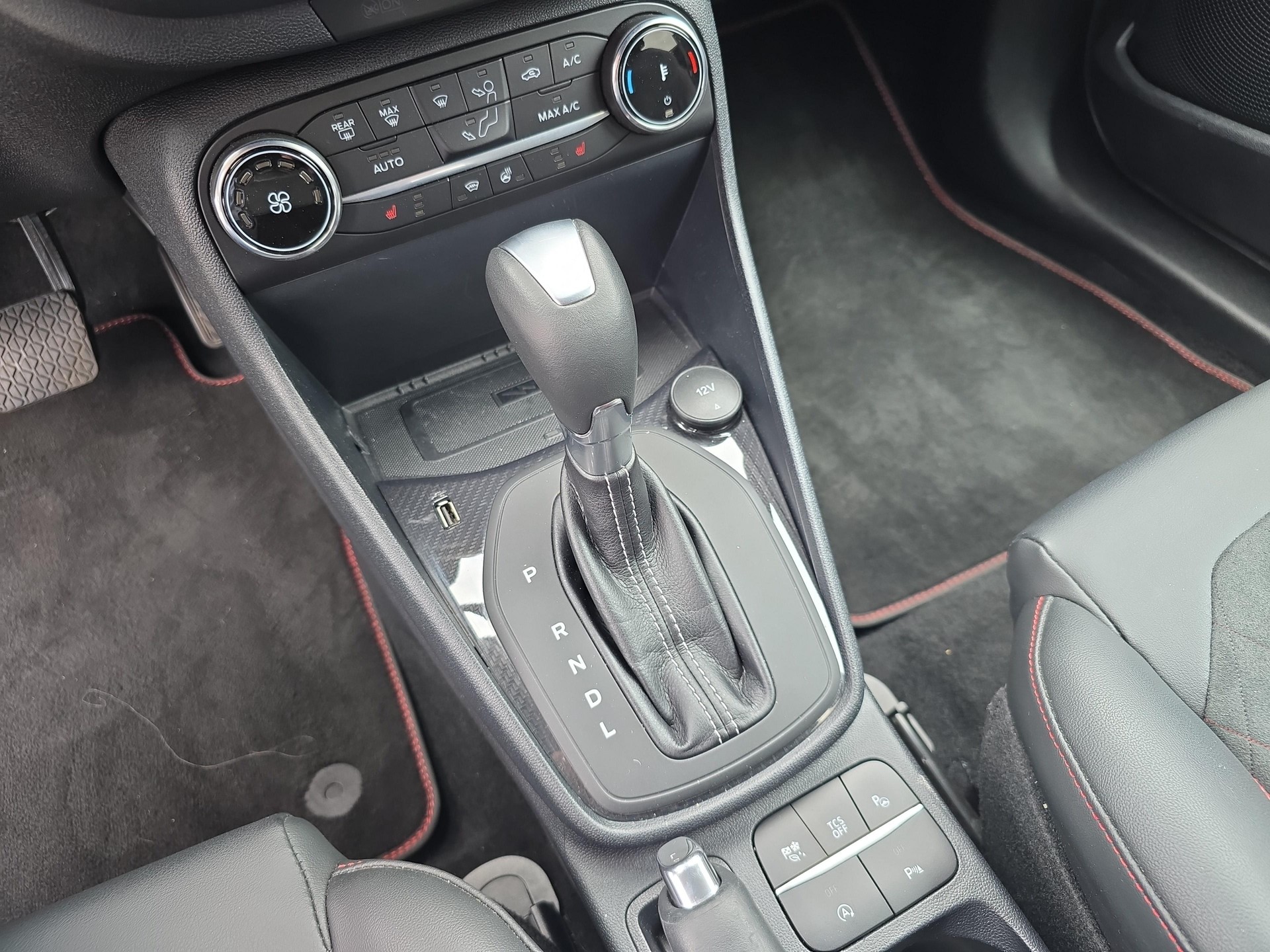 FORD Fiesta 1.0 EcoB Hybrid ST-Line Vignale / ab 3,99% Leasing bei Abschluss einer Protect Autoversicherung-image-15
