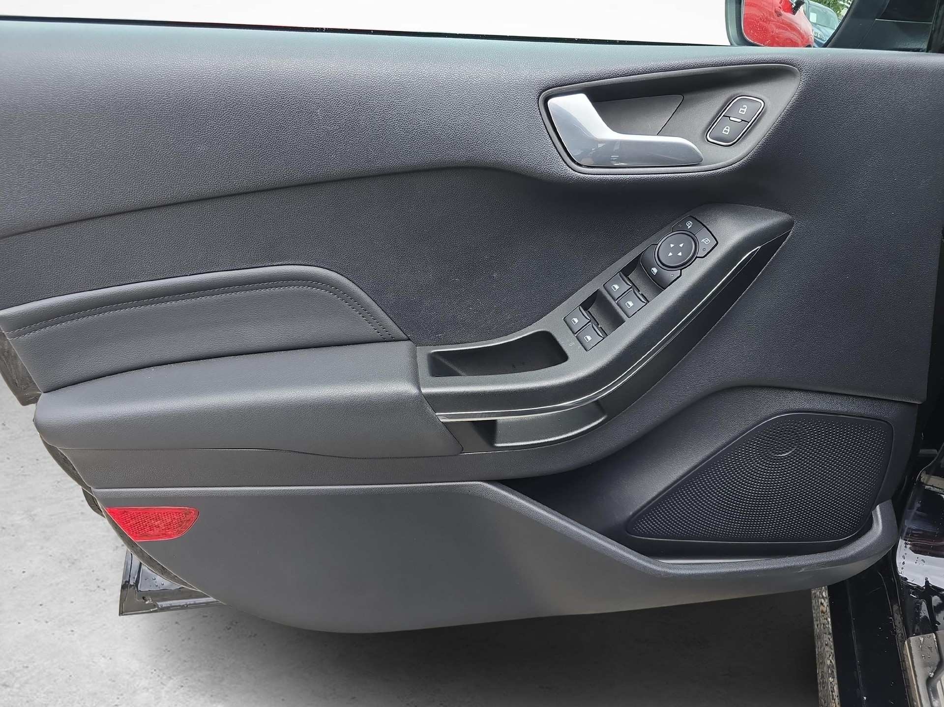 FORD Fiesta 1.0 EcoB Hybrid ST-Line Vignale / ab 3,99% Leasing bei Abschluss einer Protect Autoversicherung-image-17