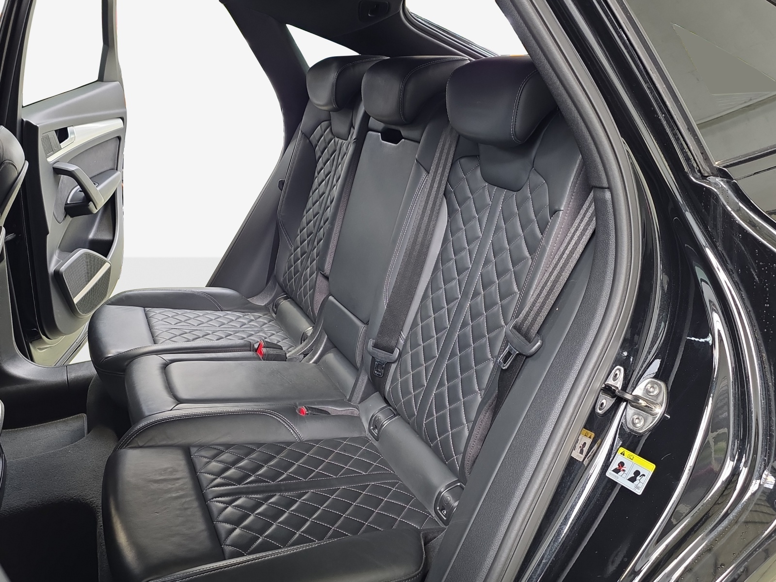 AUDI Q5 Sportback 50 TFSI e PHEV S line quattro S-tronic-image-12
