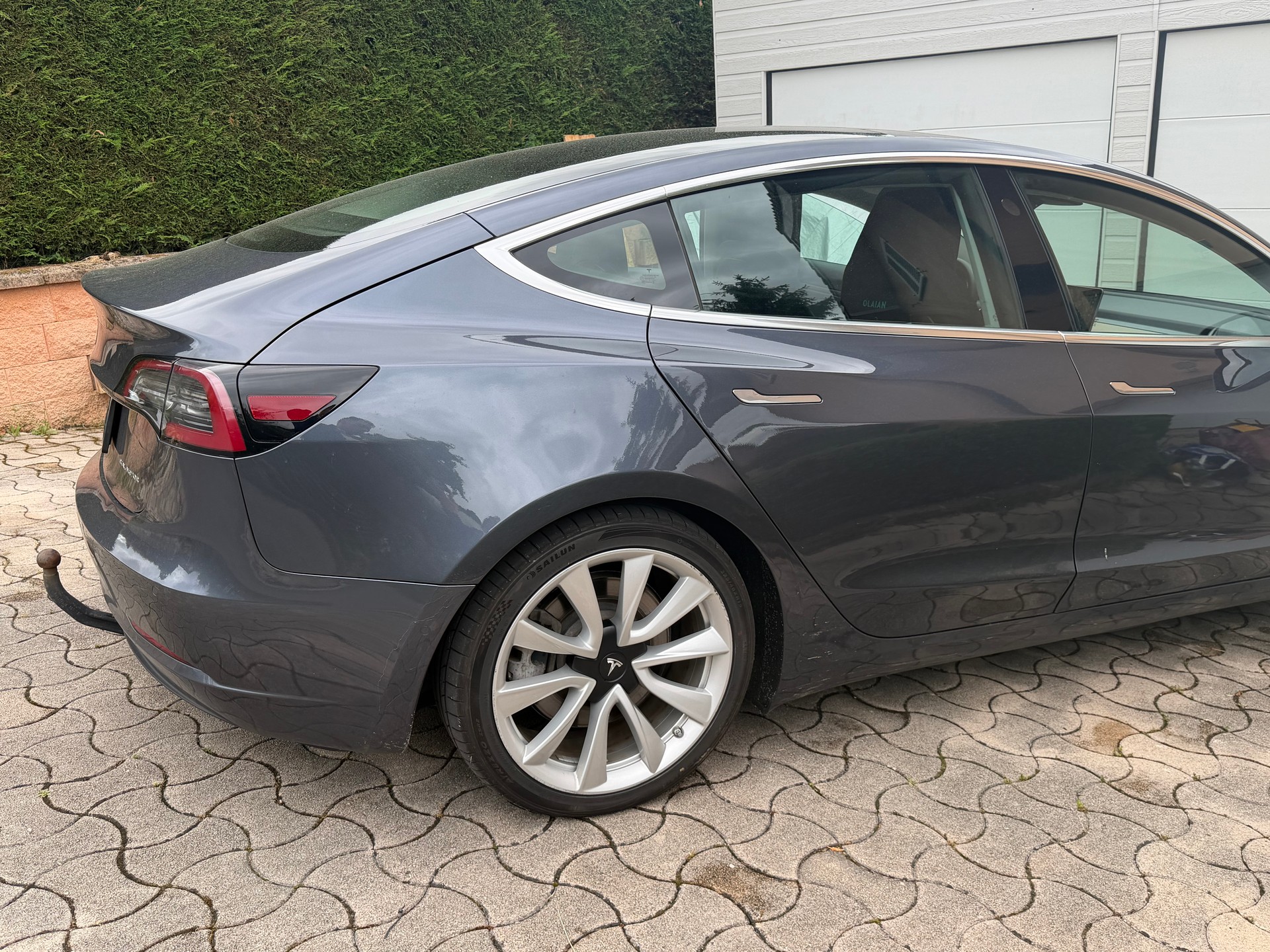 TESLA LR AWD Batt SOH 88%-image-2
