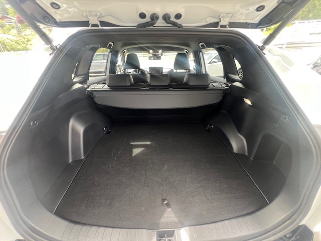 SUZUKI Across 2.5 Plug-in-Hybrid Compact Top E-CVT-image-14