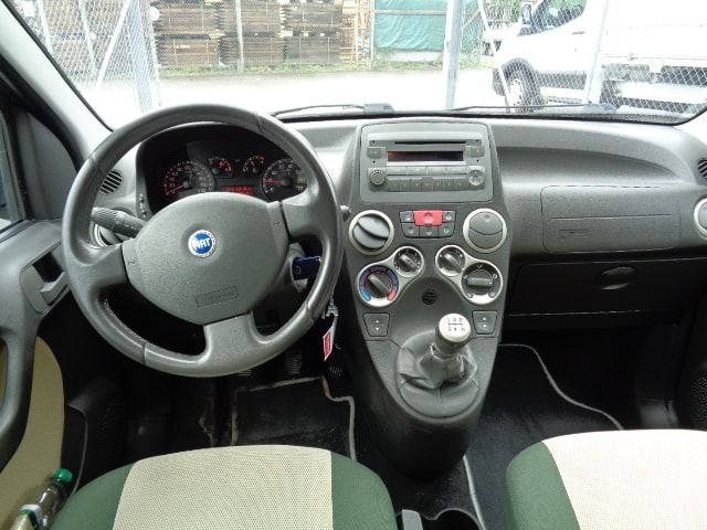 FIAT Panda 1.3 16V JTD Cross 4x4-image-6