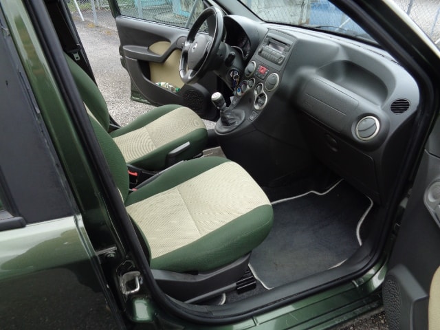 FIAT Panda 1.3 16V JTD Cross 4x4-image-8