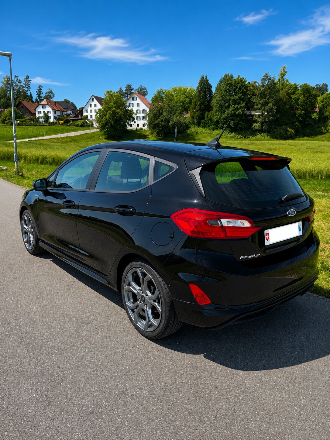 FORD Fiesta SCTi ST-Line-image-2