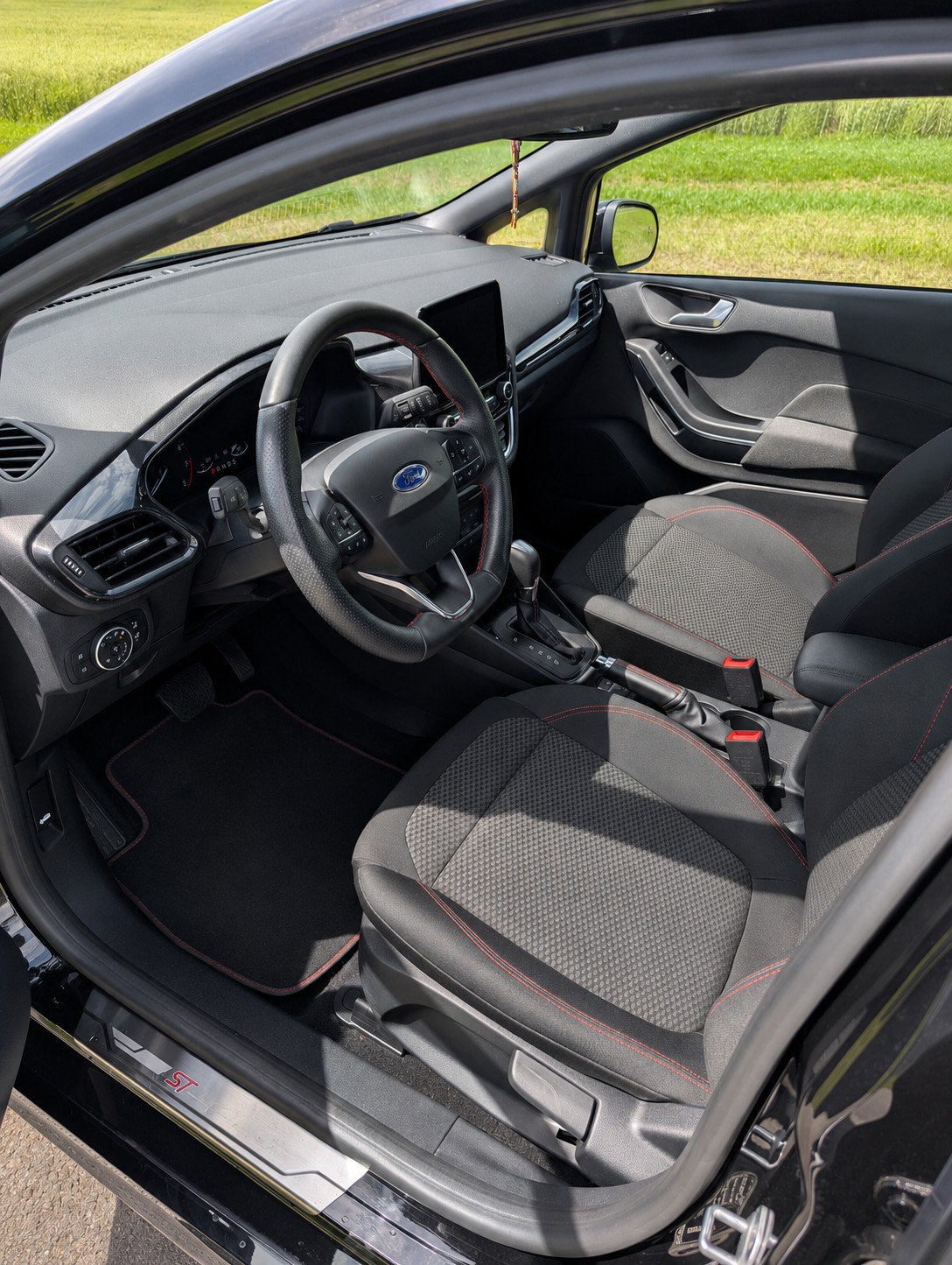 FORD Fiesta SCTi ST-Line-image-5