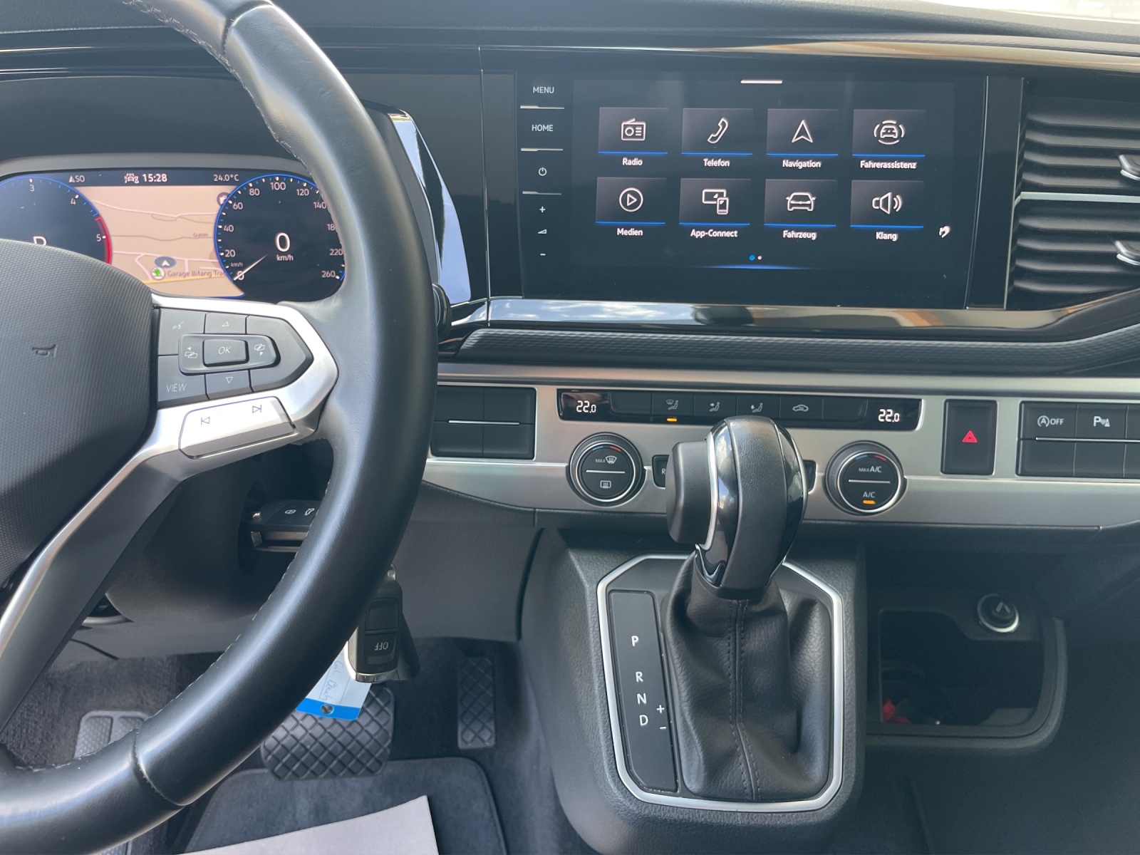 VW T6.1 California 2.0 TDI Beach Liberty DSG-image-10