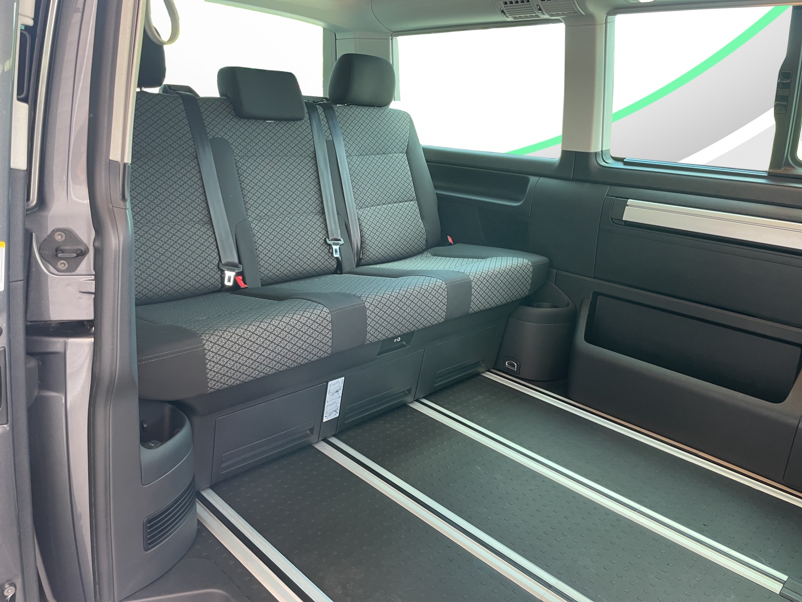VW T6.1 California 2.0 TDI Beach Liberty DSG-image-13