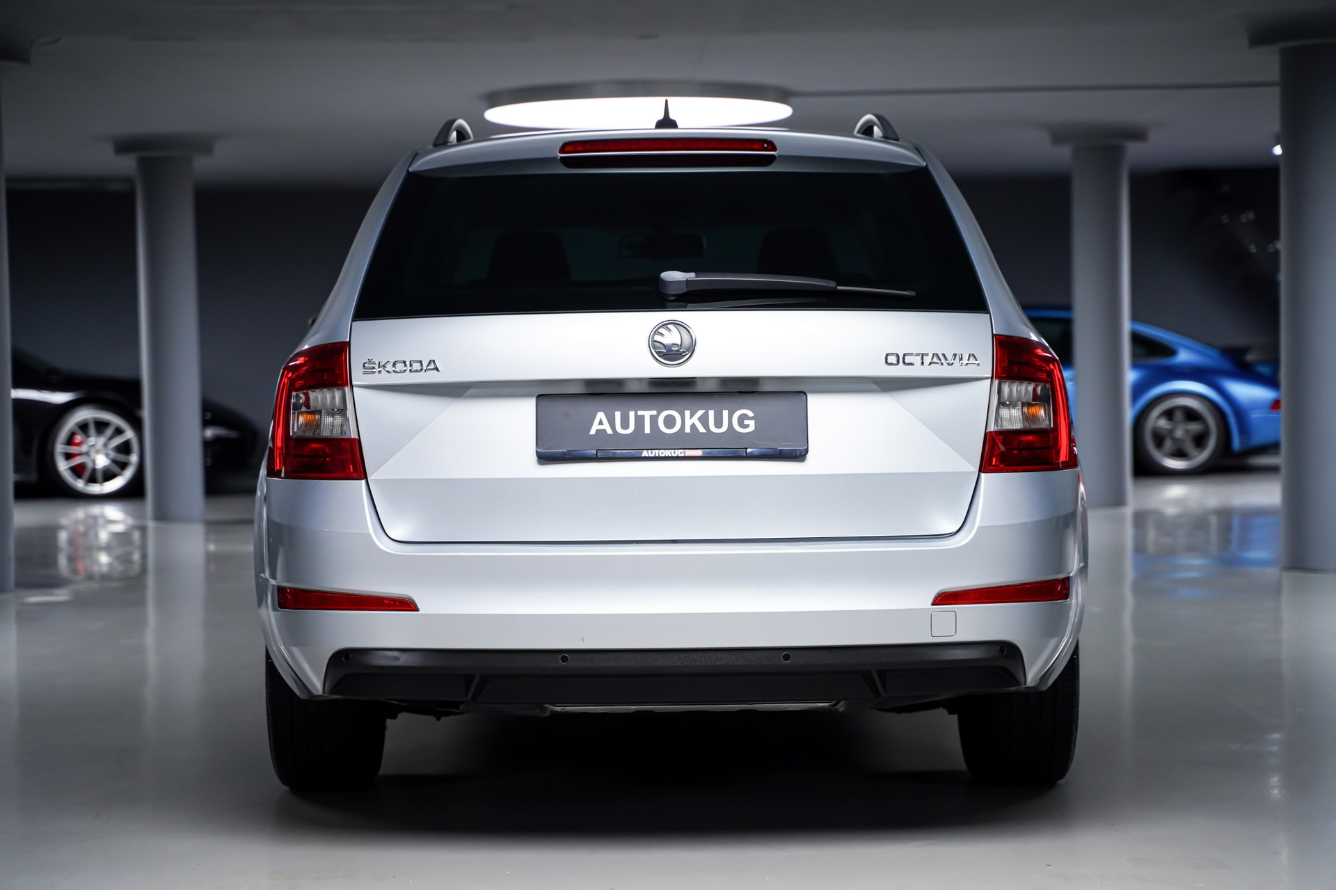 SKODA Octavia Combi 1.6 TDI Ambition DSG-image-4