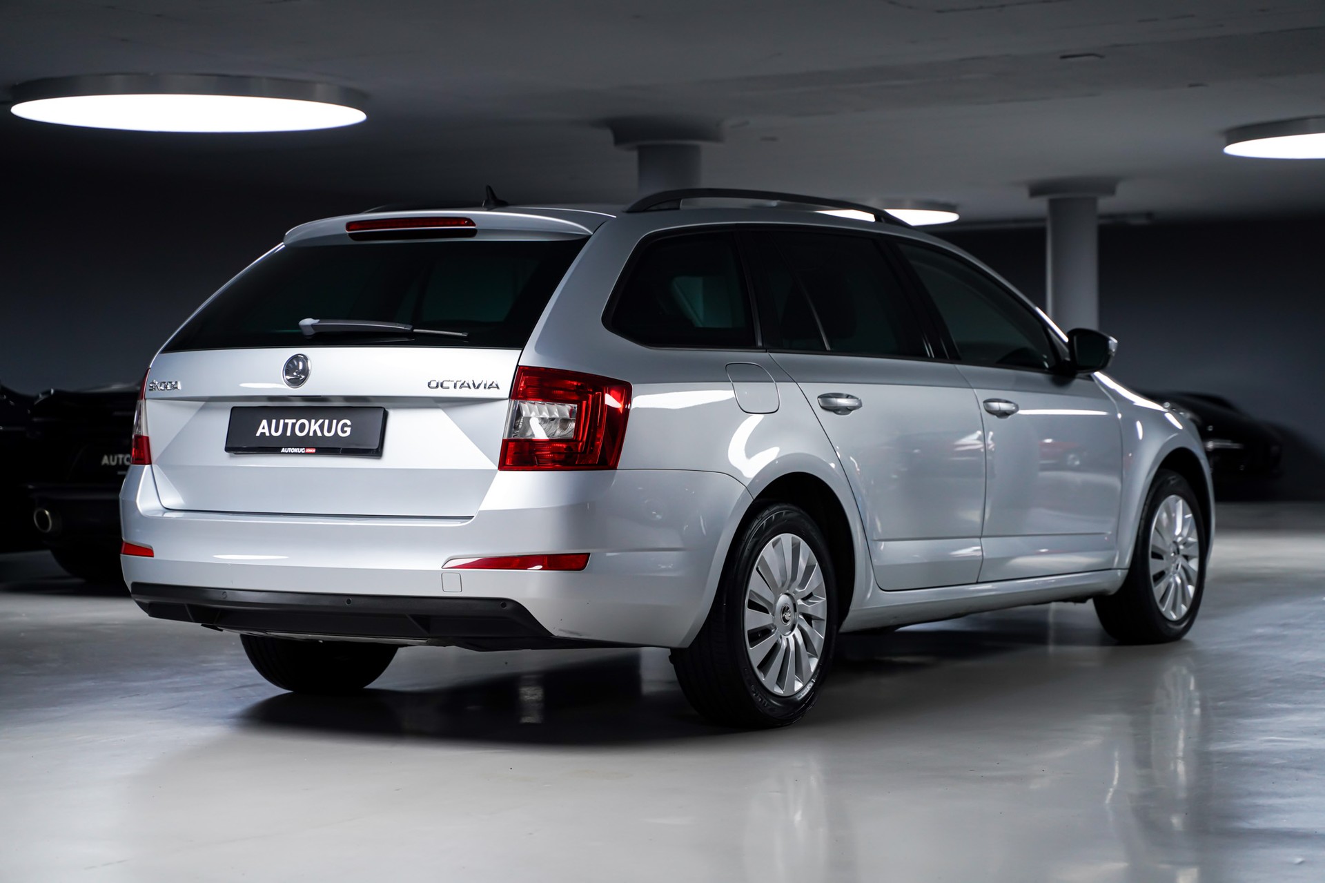 SKODA Octavia Combi 1.6 TDI Ambition DSG-image-3
