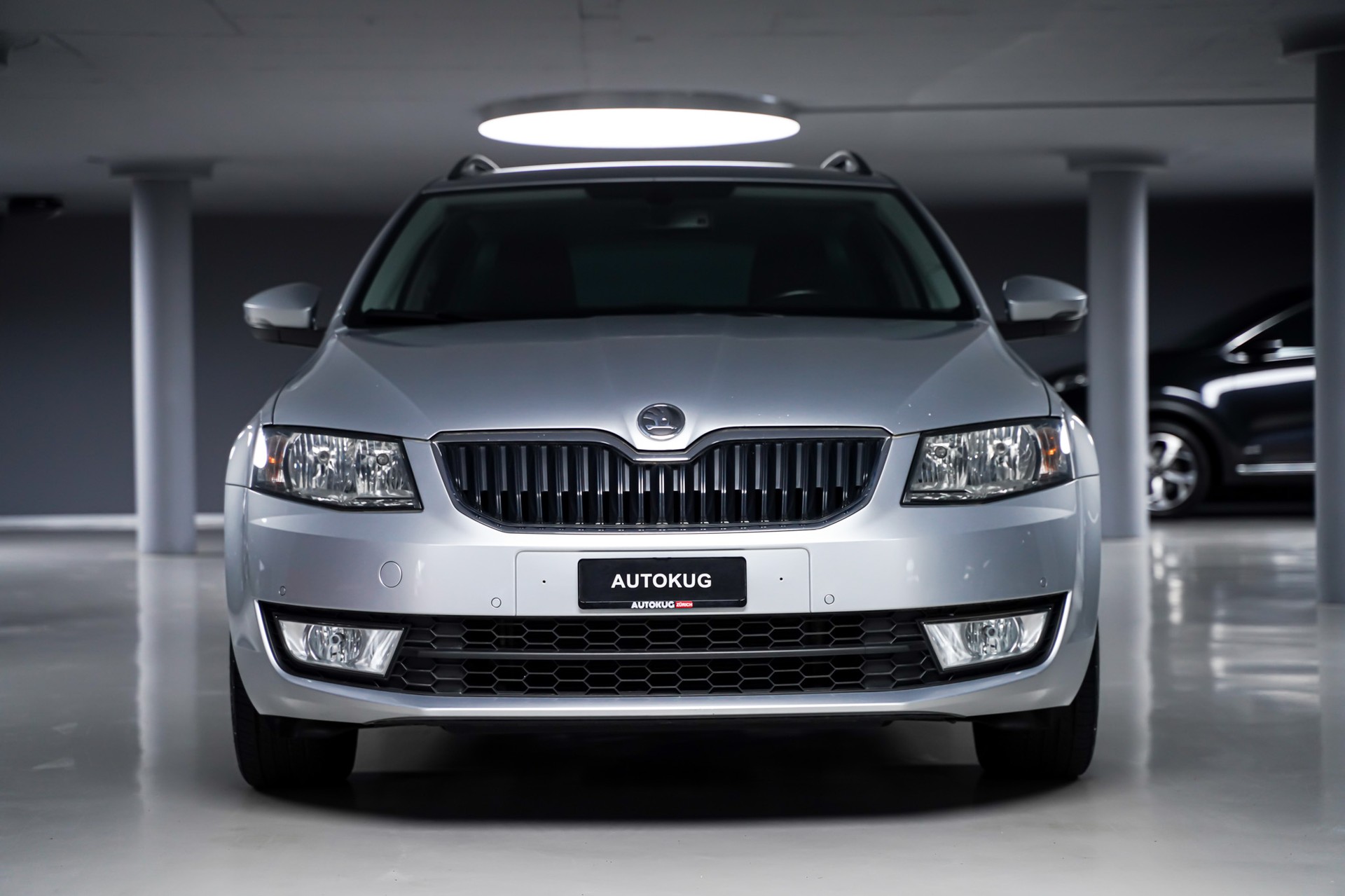 SKODA Octavia Combi 1.6 TDI Ambition DSG-image-1