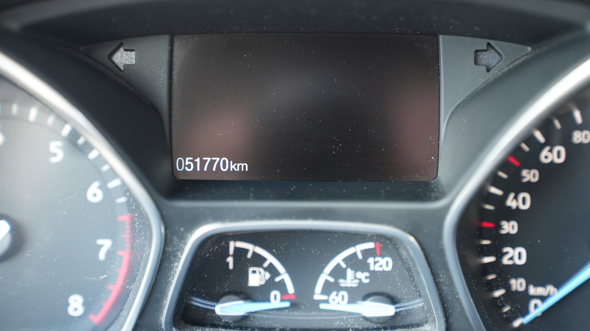 FORD Focus 1.0 SCTi Titanium-image-13