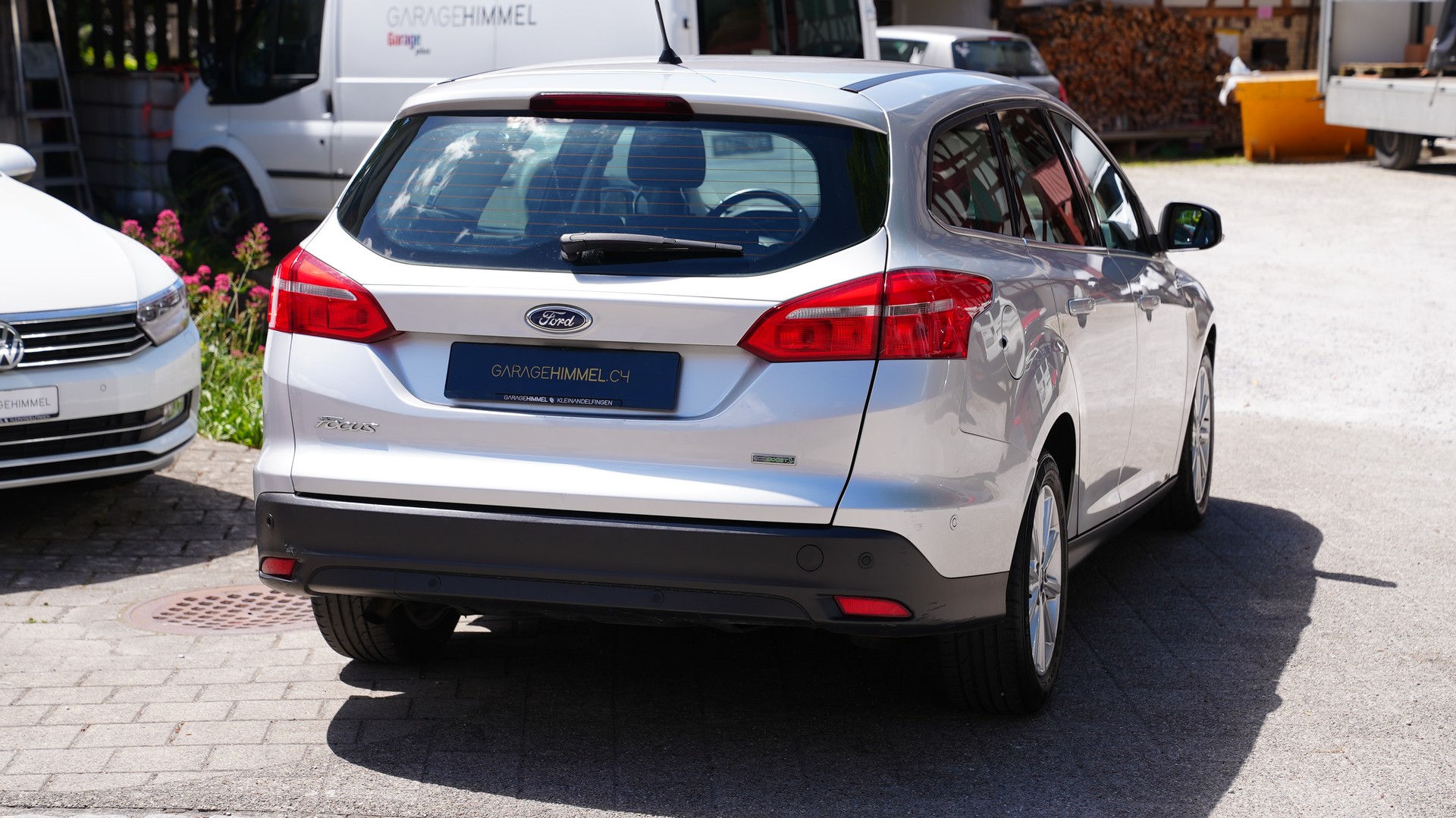 FORD Focus 1.0 SCTi Titanium-image-12