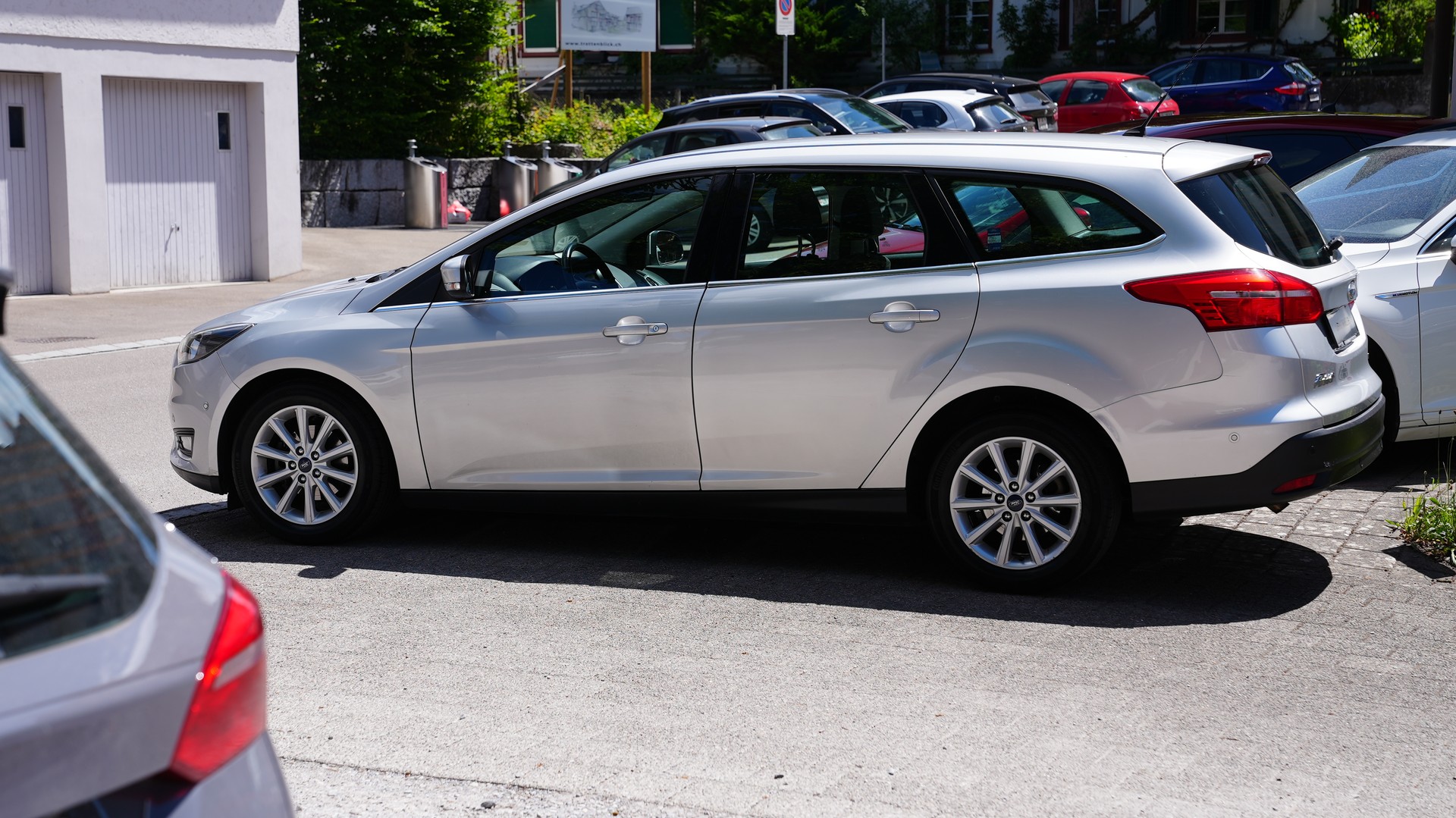 FORD Focus 1.0 SCTi Titanium-image-3