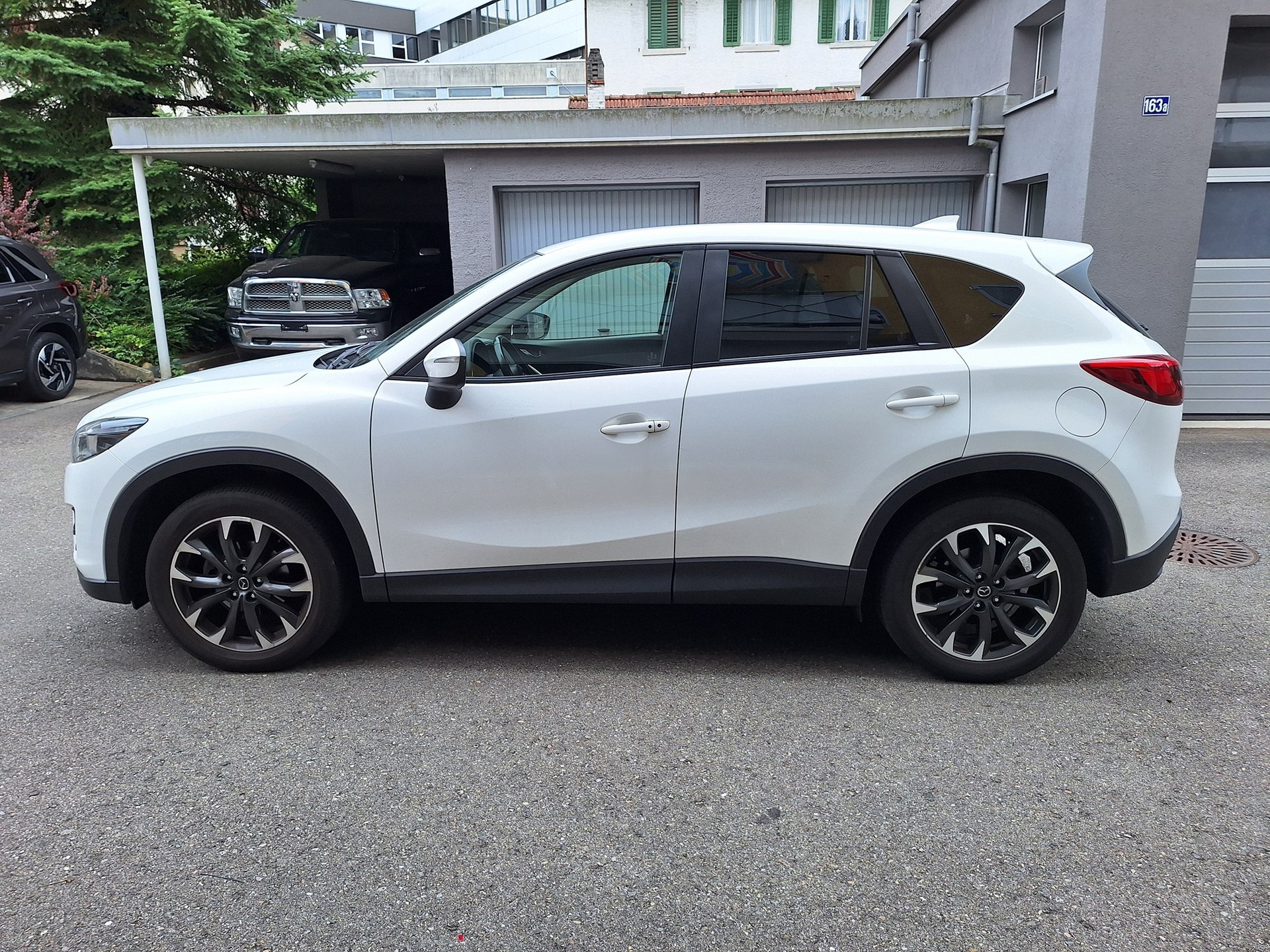 MAZDA CX-5 2.5 Revolution AWD Skyactive-G Automatic-image-4