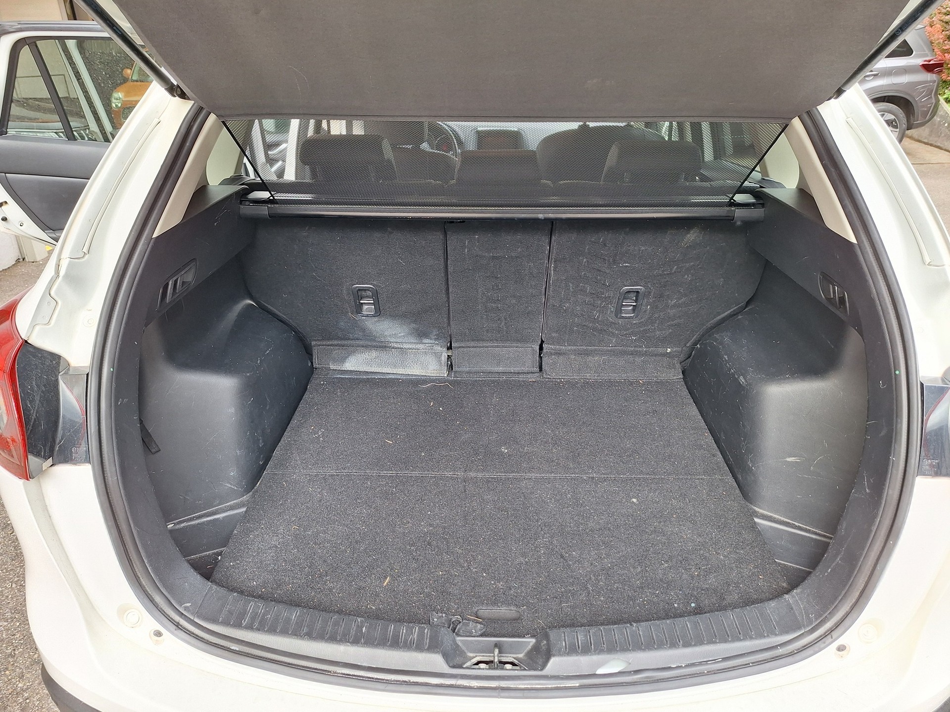 MAZDA CX-5 2.5 Revolution AWD Skyactive-G Automatic-image-11