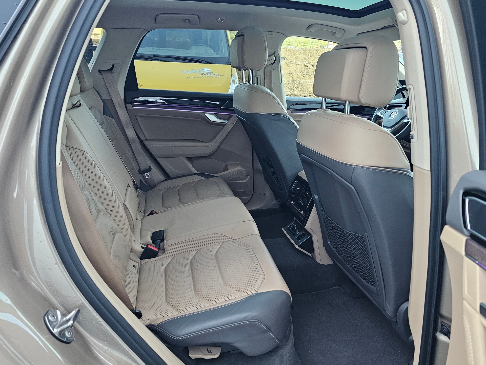VW Touareg 3.0 TDI Atmosphere Tiptronic-image-11