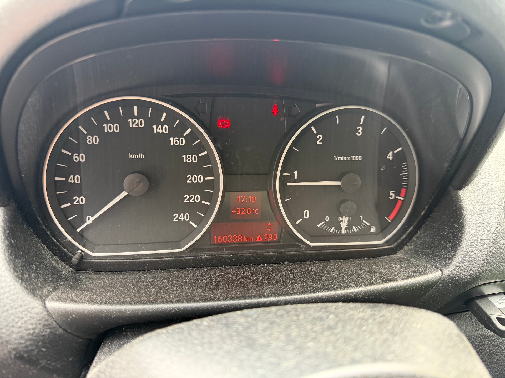 BMW 118d-image-5