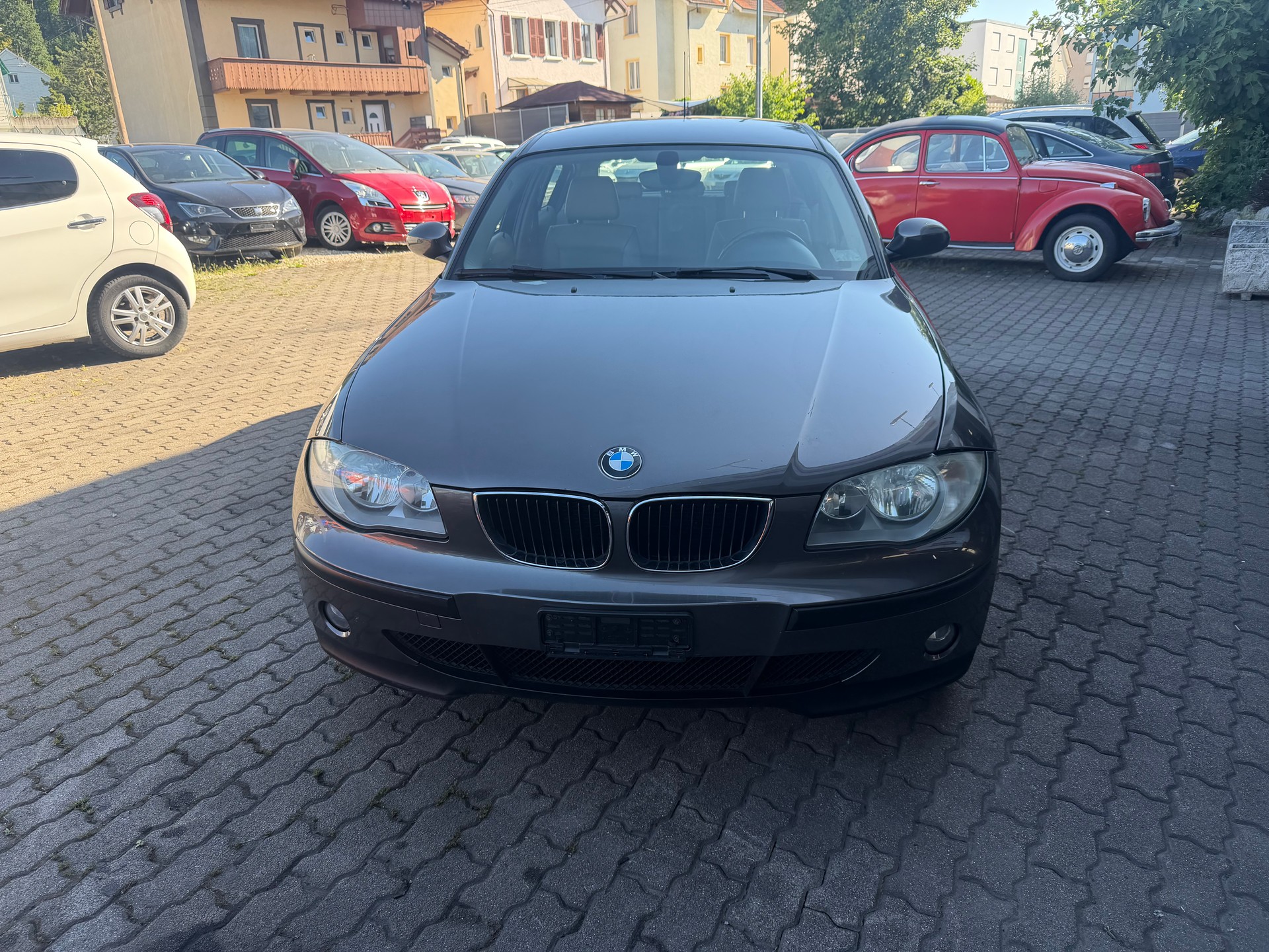 BMW 118d Access-image-0