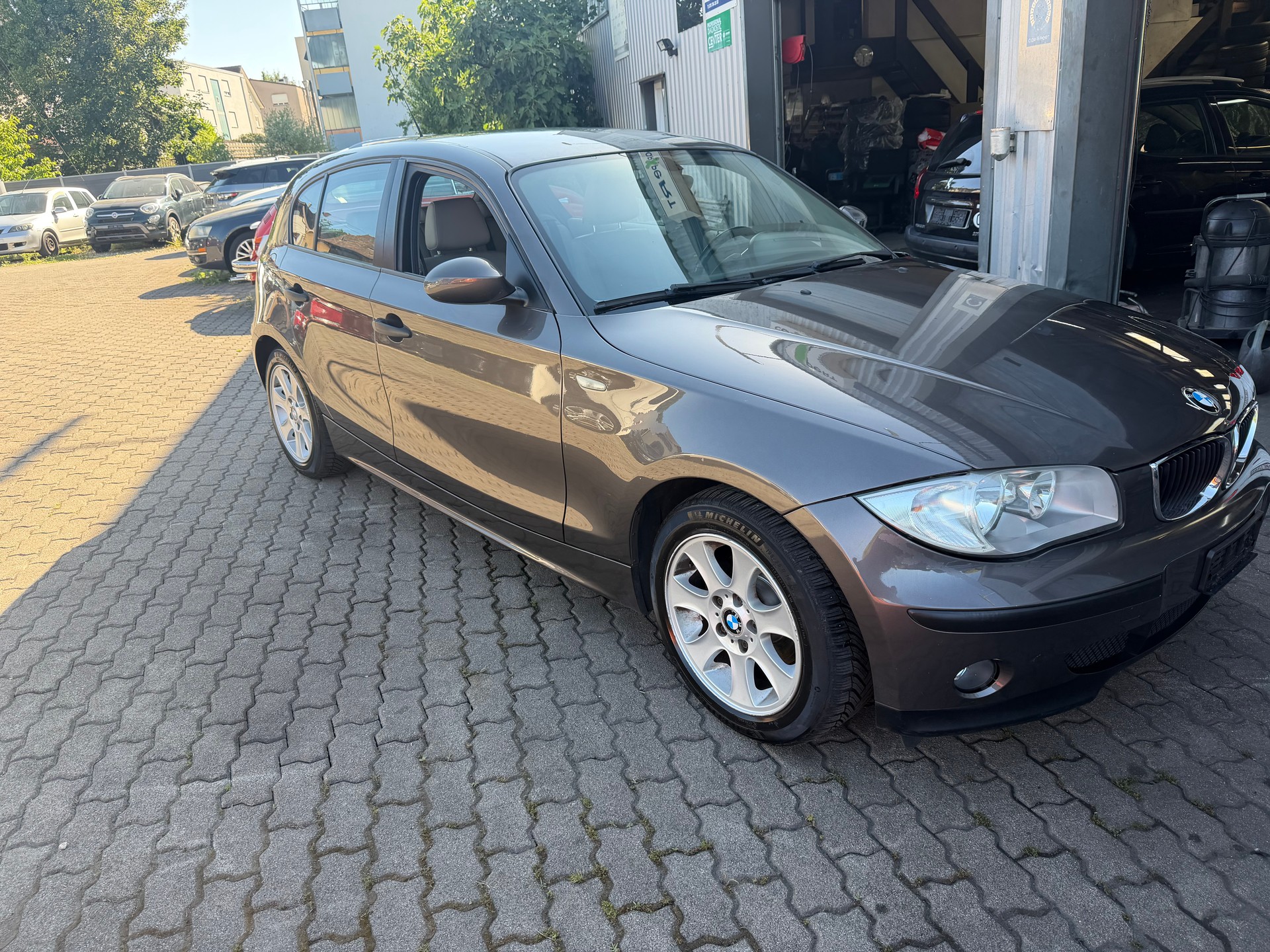 BMW 118d Access-image-1