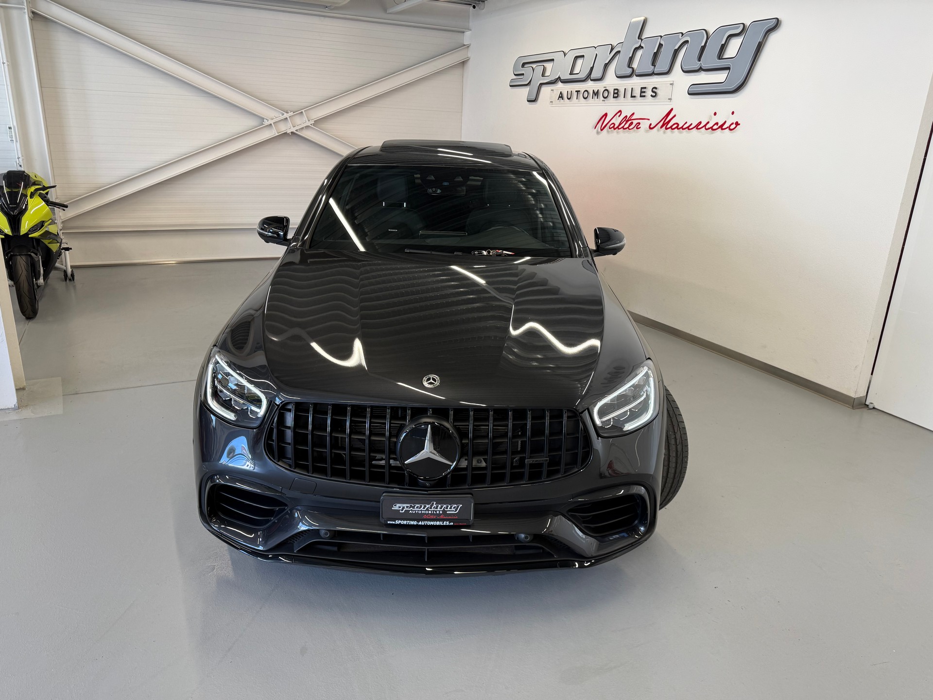 MERCEDES-BENZ GLC Coupé 63 AMG 4Matic 9G-Tronic CH Auto-showroom-element-3