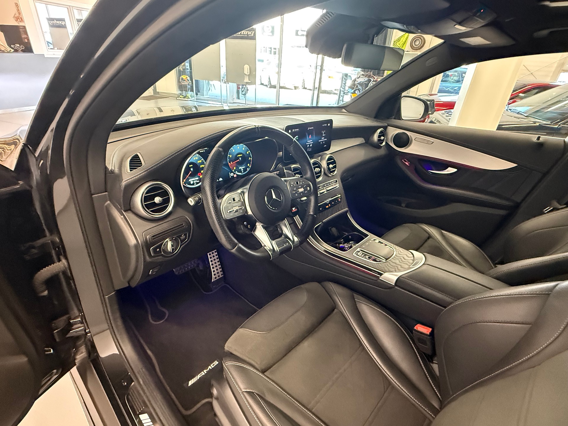 MERCEDES-BENZ GLC Coupé 63 AMG 4Matic 9G-Tronic CH Auto-image-10