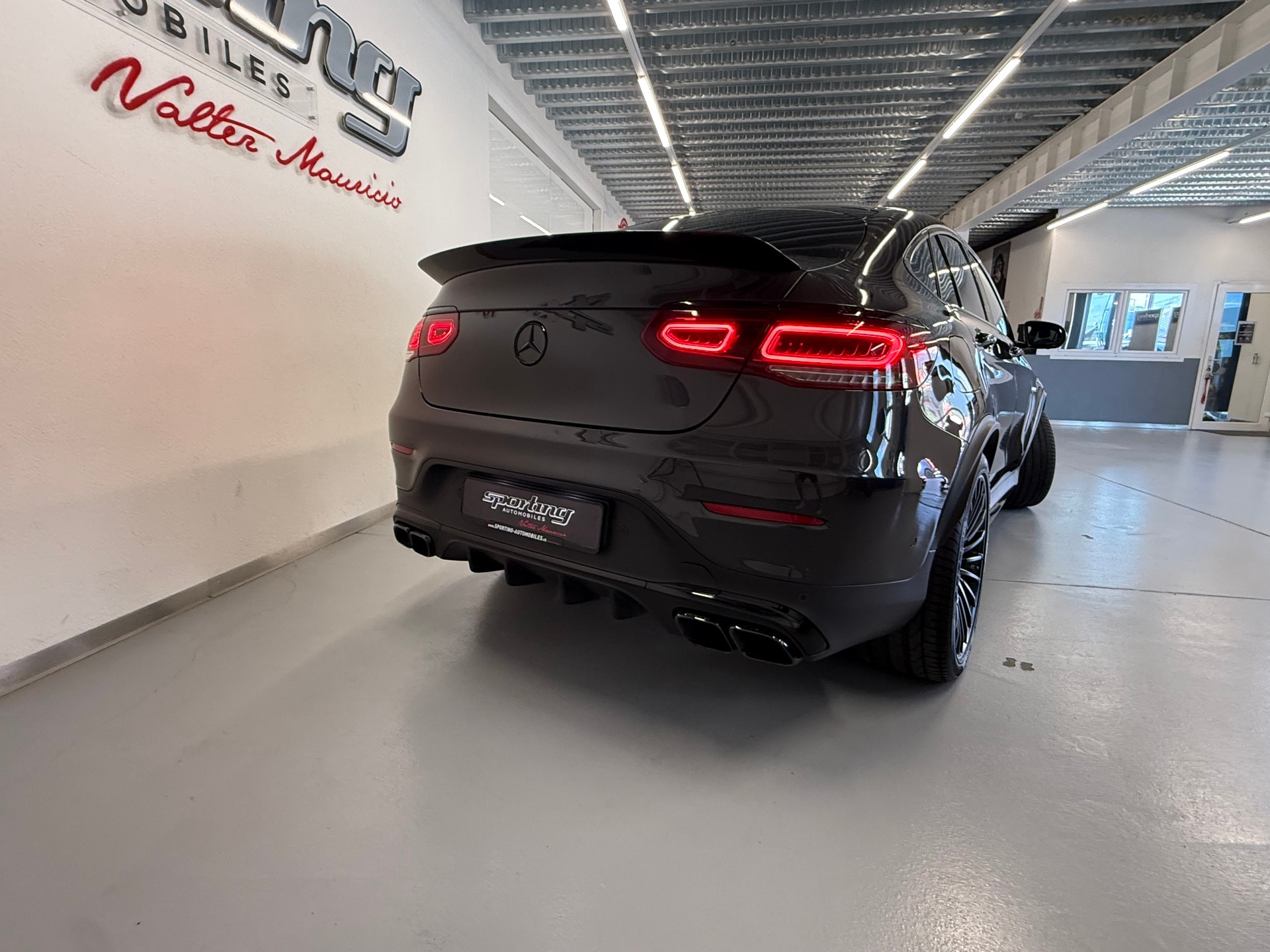 MERCEDES-BENZ GLC Coupé 63 AMG 4Matic 9G-Tronic CH Auto-image-5