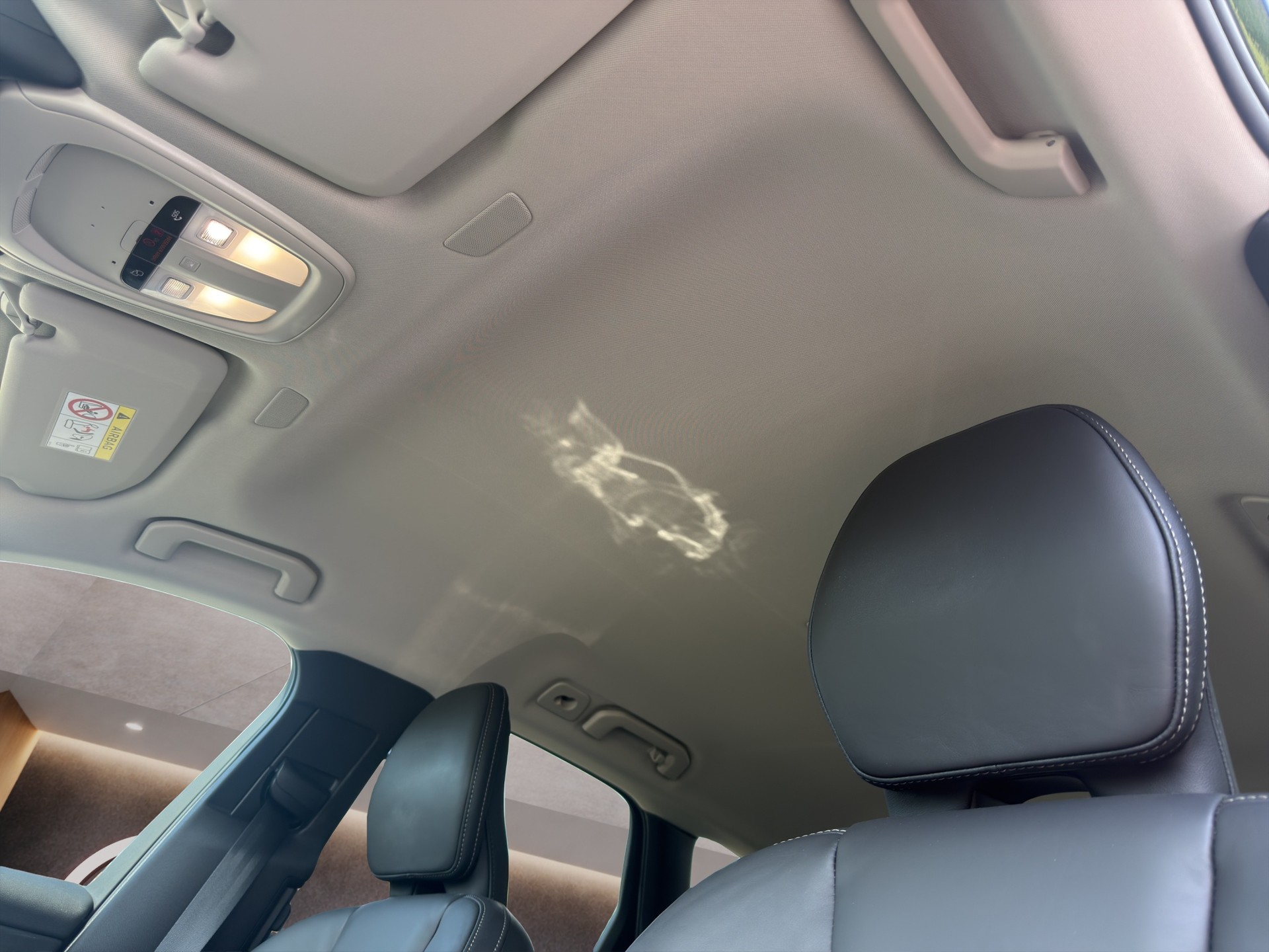 VOLVO XC60 2.0 B5 MH Plus Dark AWD-image-14