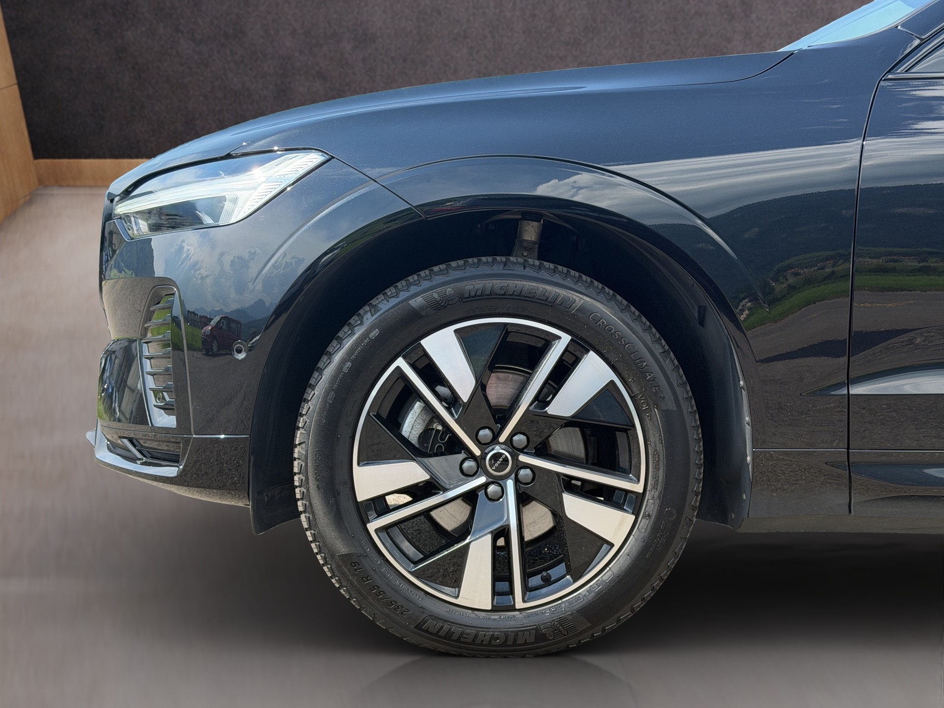 VOLVO XC60 2.0 B5 MH Plus Dark AWD-image-20