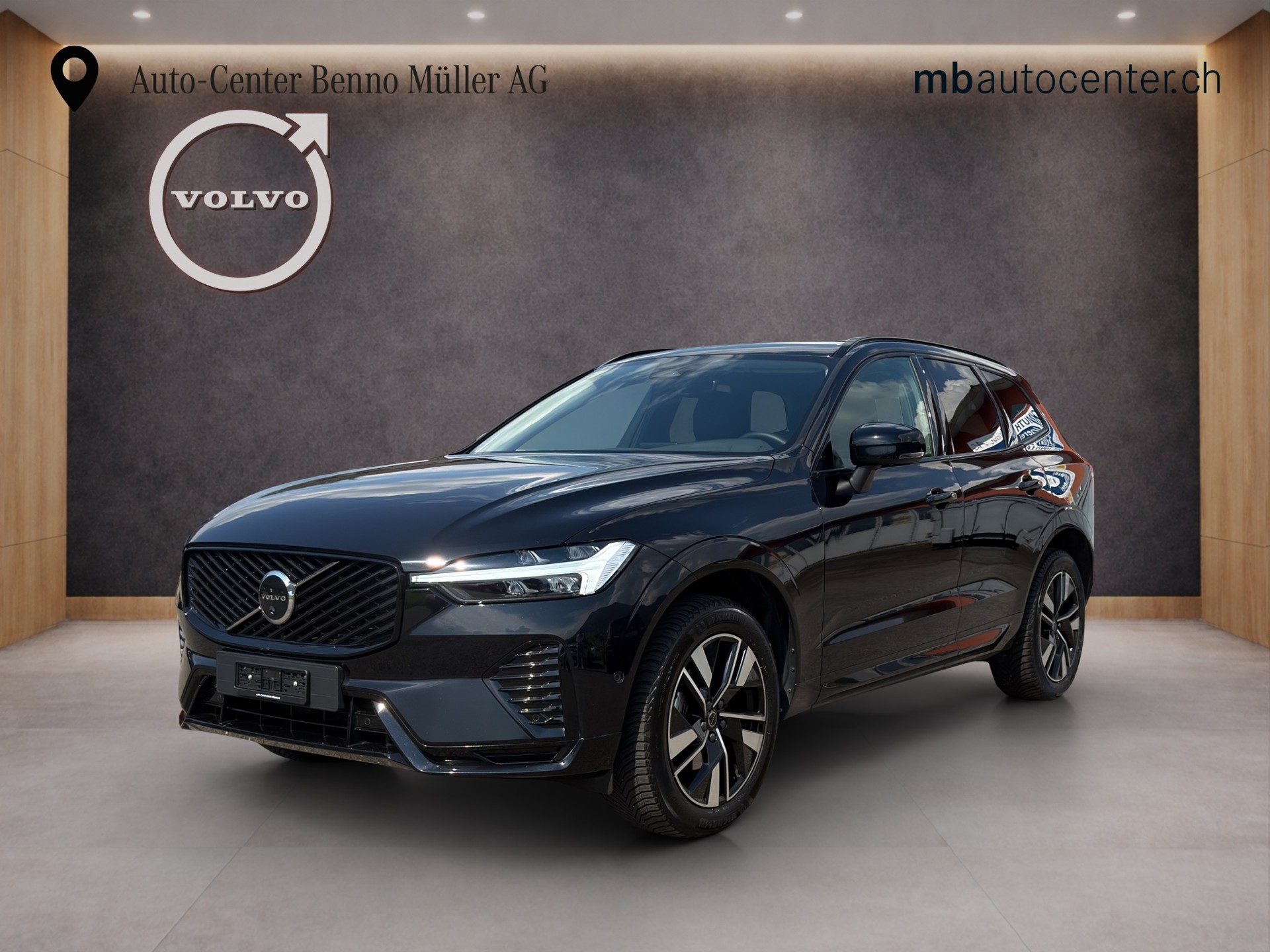VOLVO XC60 2.0 B5 MH Plus Dark AWD-image-0