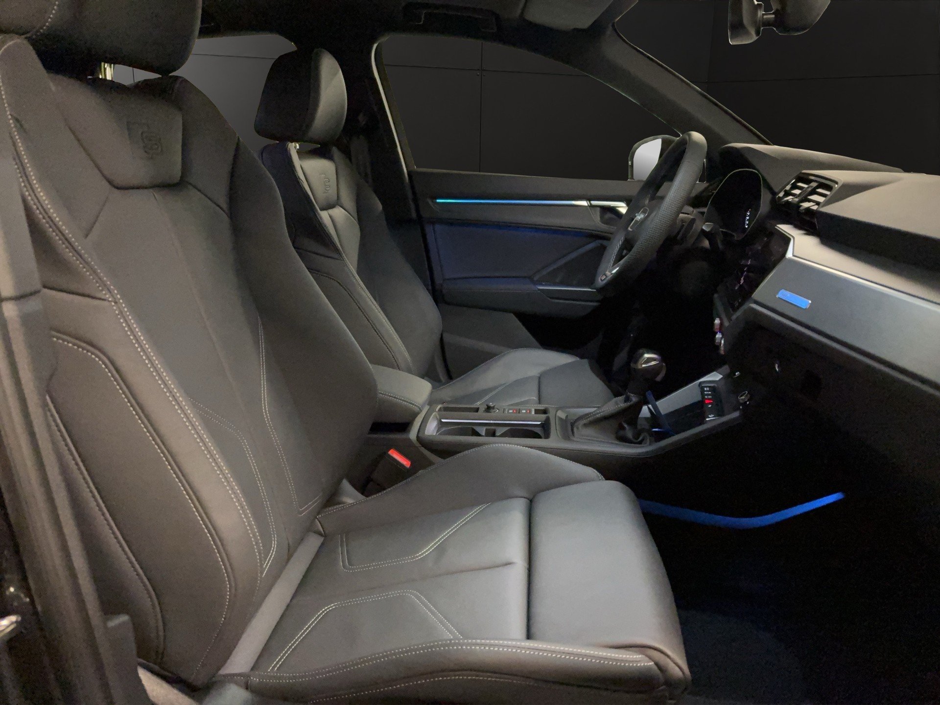 AUDI Q3 Sportback 35 TFSI S line Attraction S-tronic-image-14