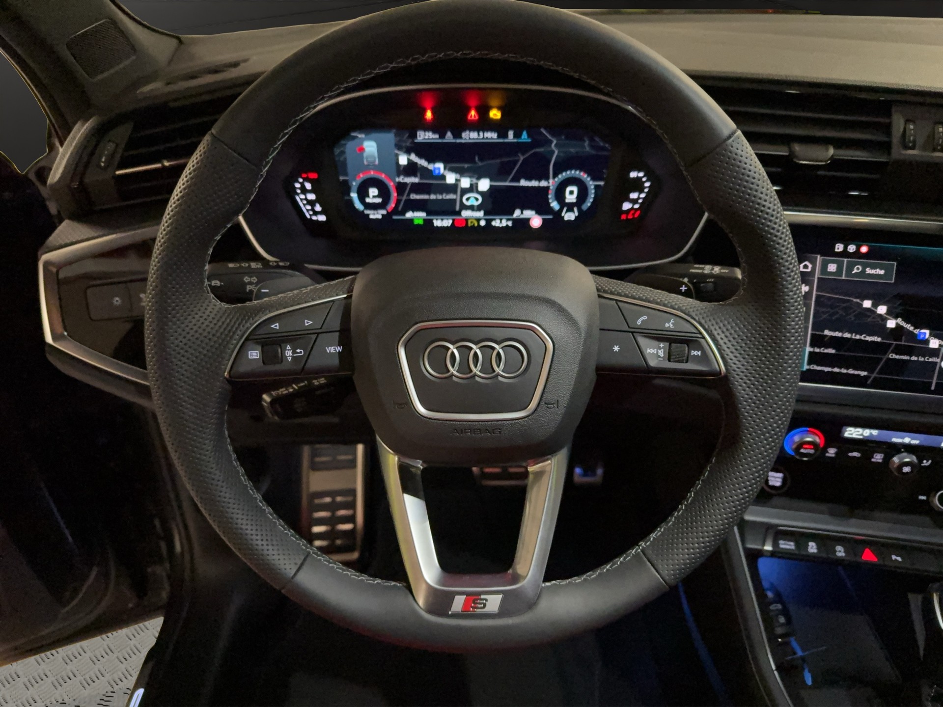 AUDI Q3 Sportback 35 TFSI S line Attraction S-tronic-image-8