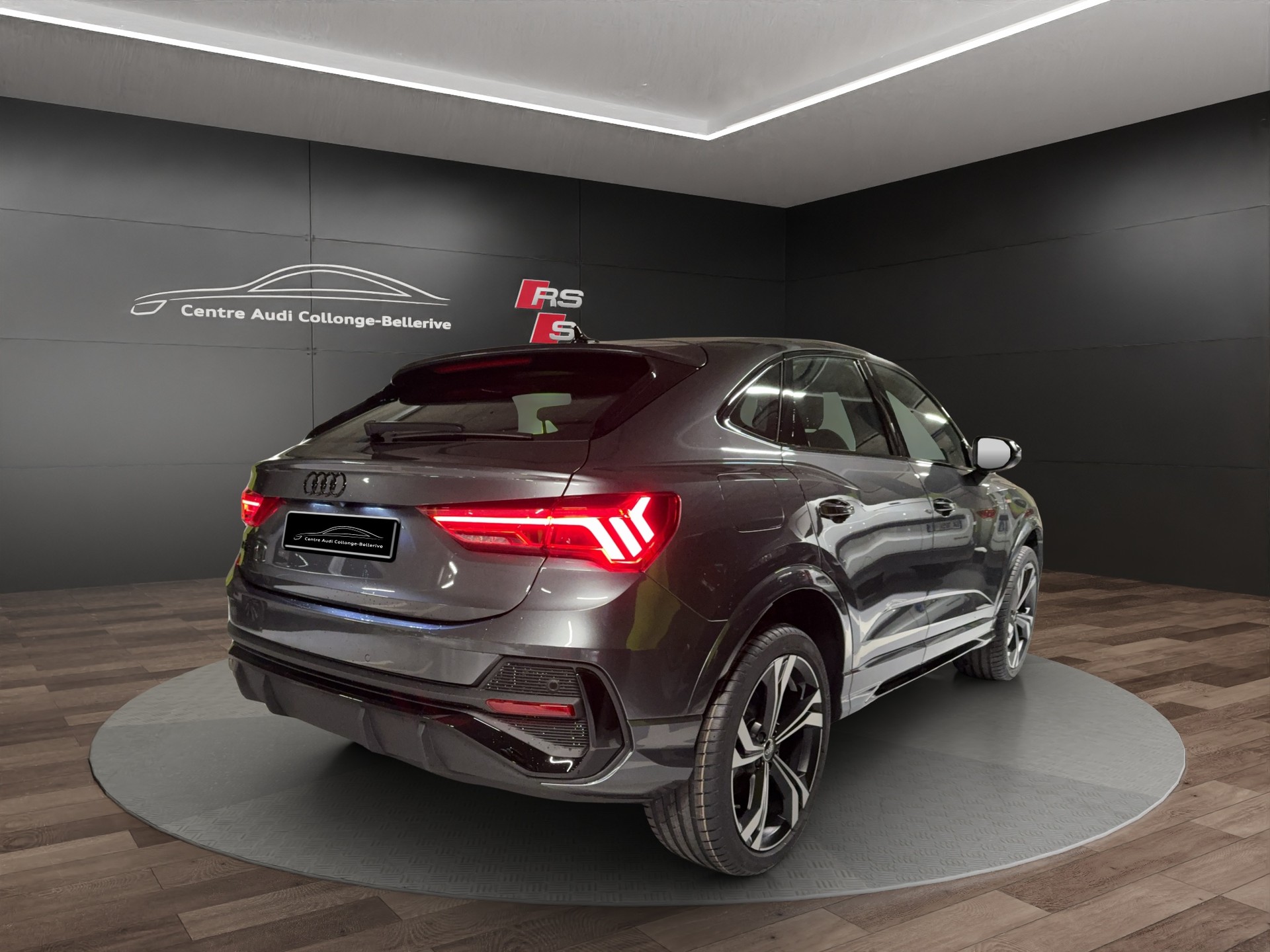 AUDI Q3 Sportback 35 TFSI S line Attraction S-tronic-image-5