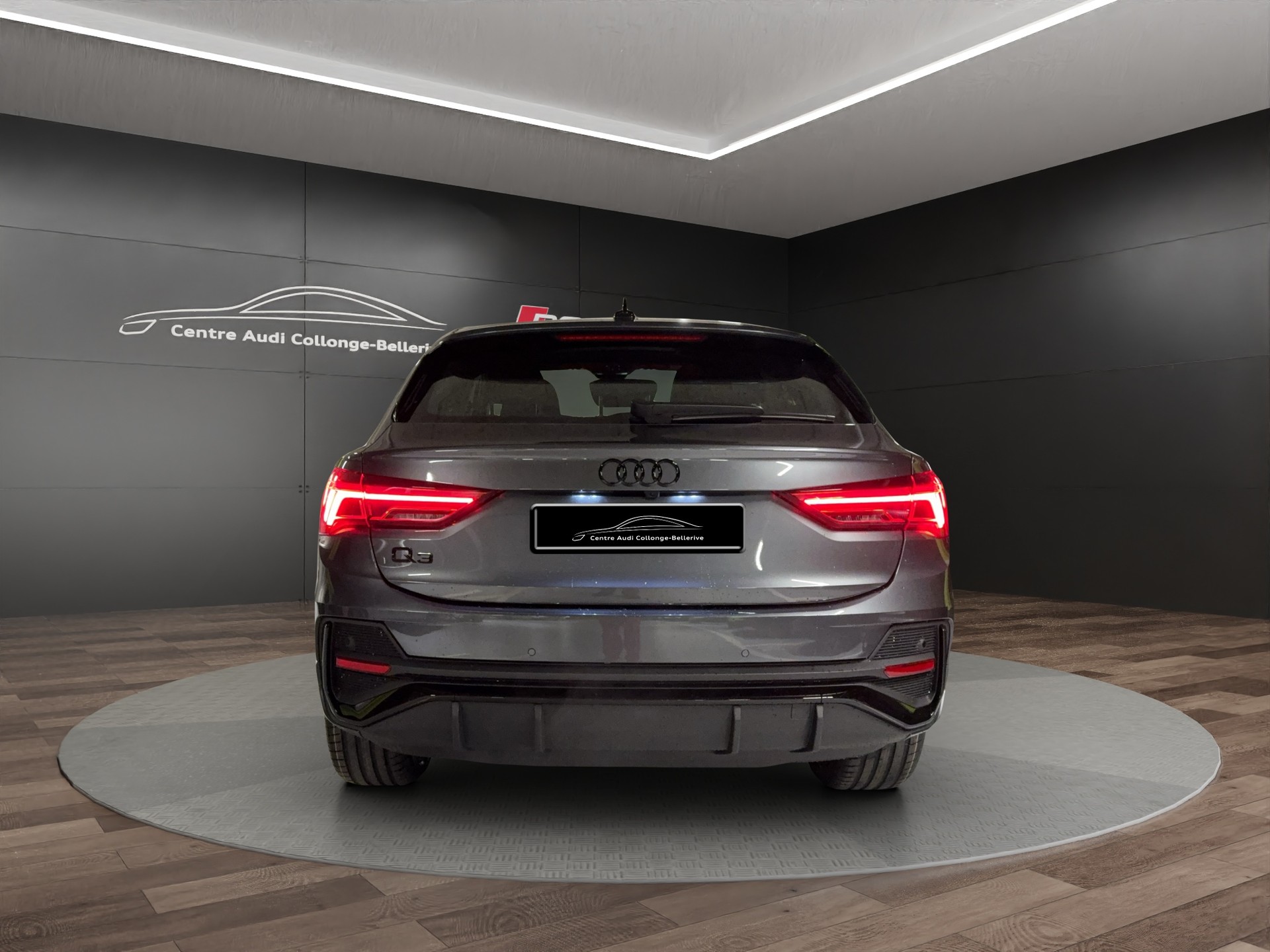 AUDI Q3 Sportback 35 TFSI S line Attraction S-tronic-image-4