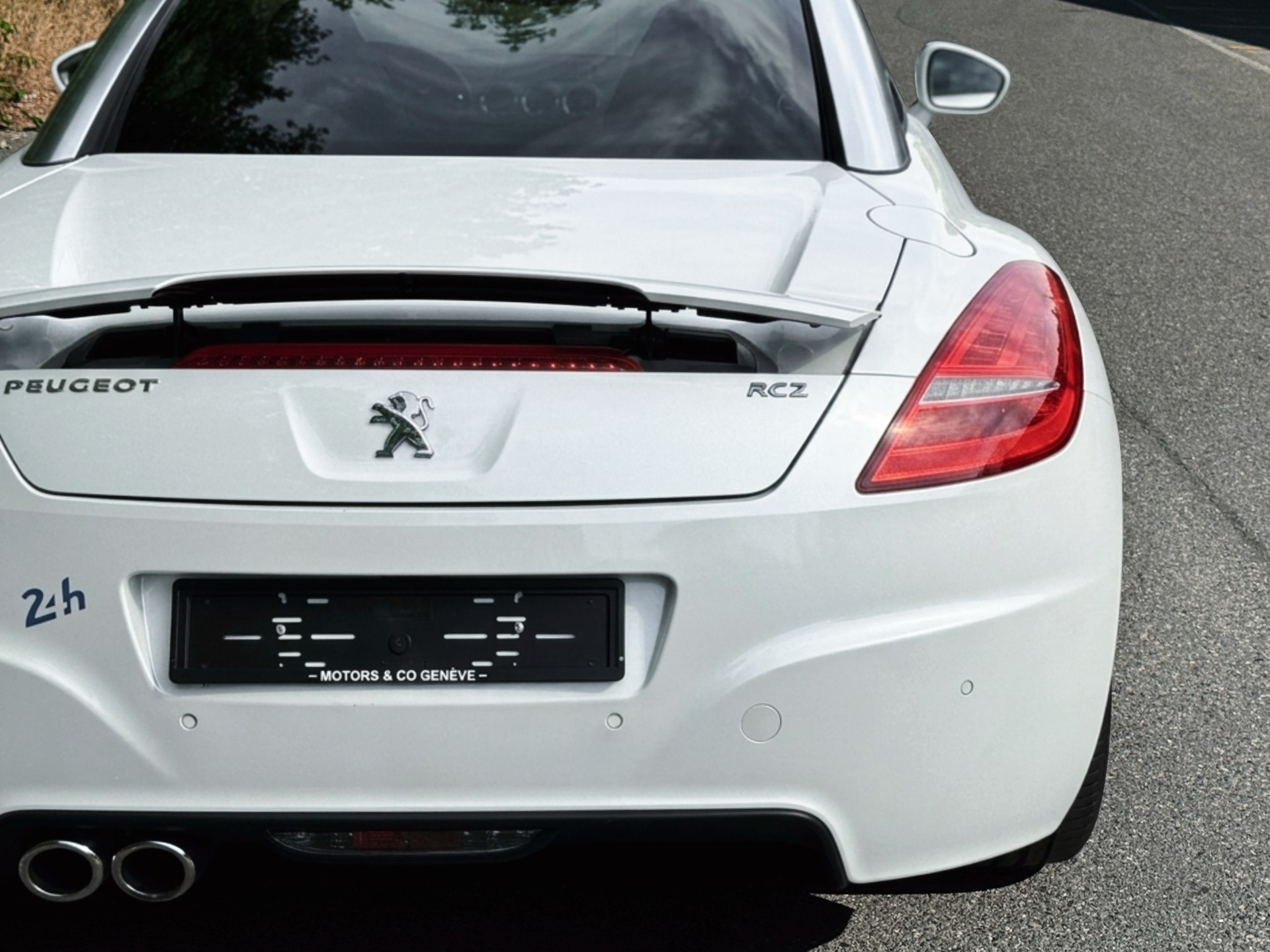PEUGEOT RCZ 1.6 Turbo-image-9