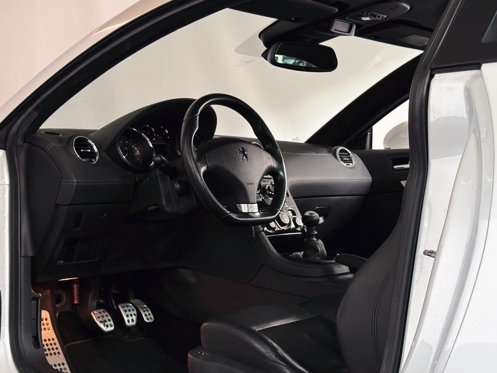 PEUGEOT RCZ 1.6 Turbo-image-11