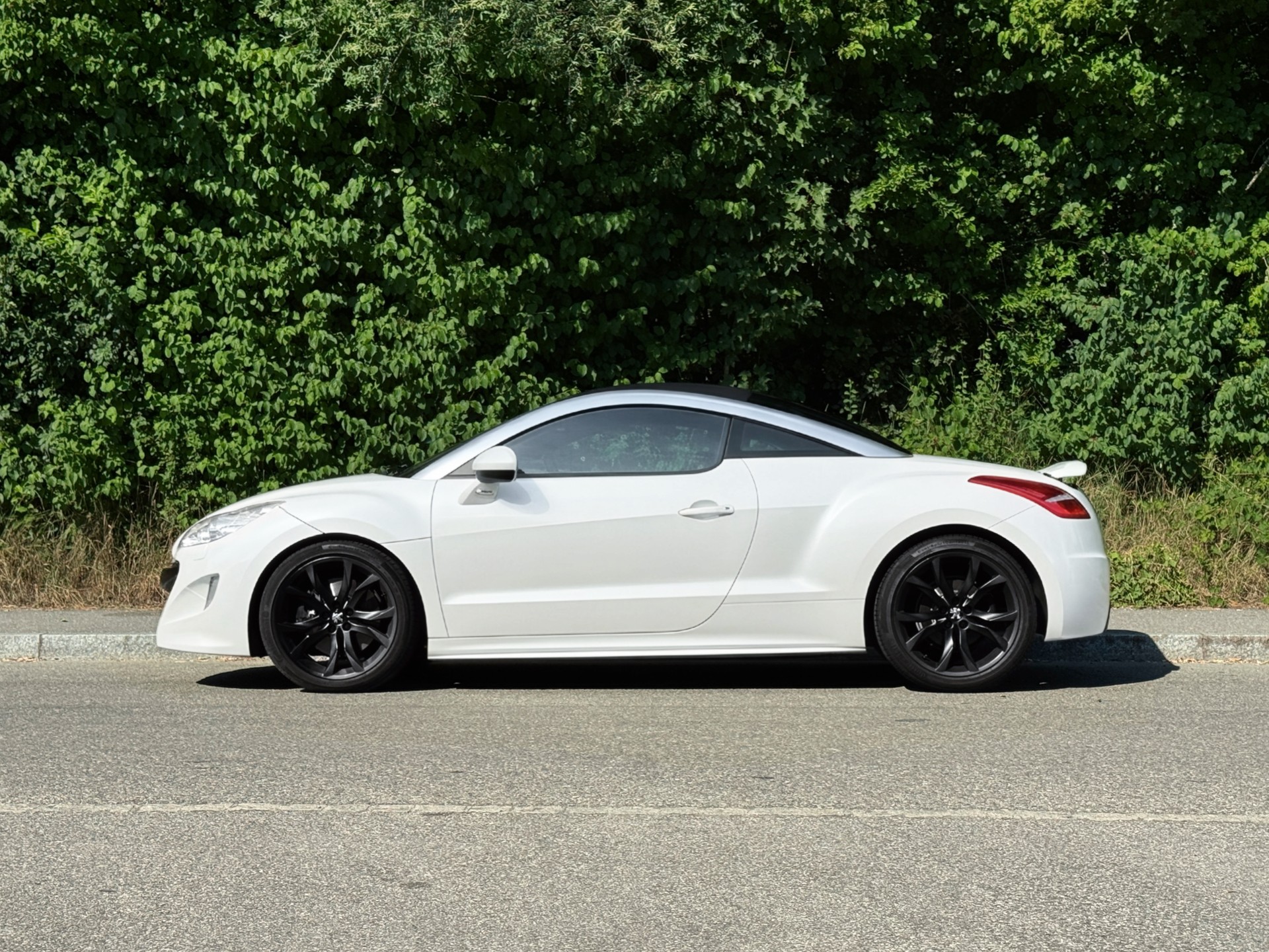 PEUGEOT RCZ 1.6 Turbo-image-2