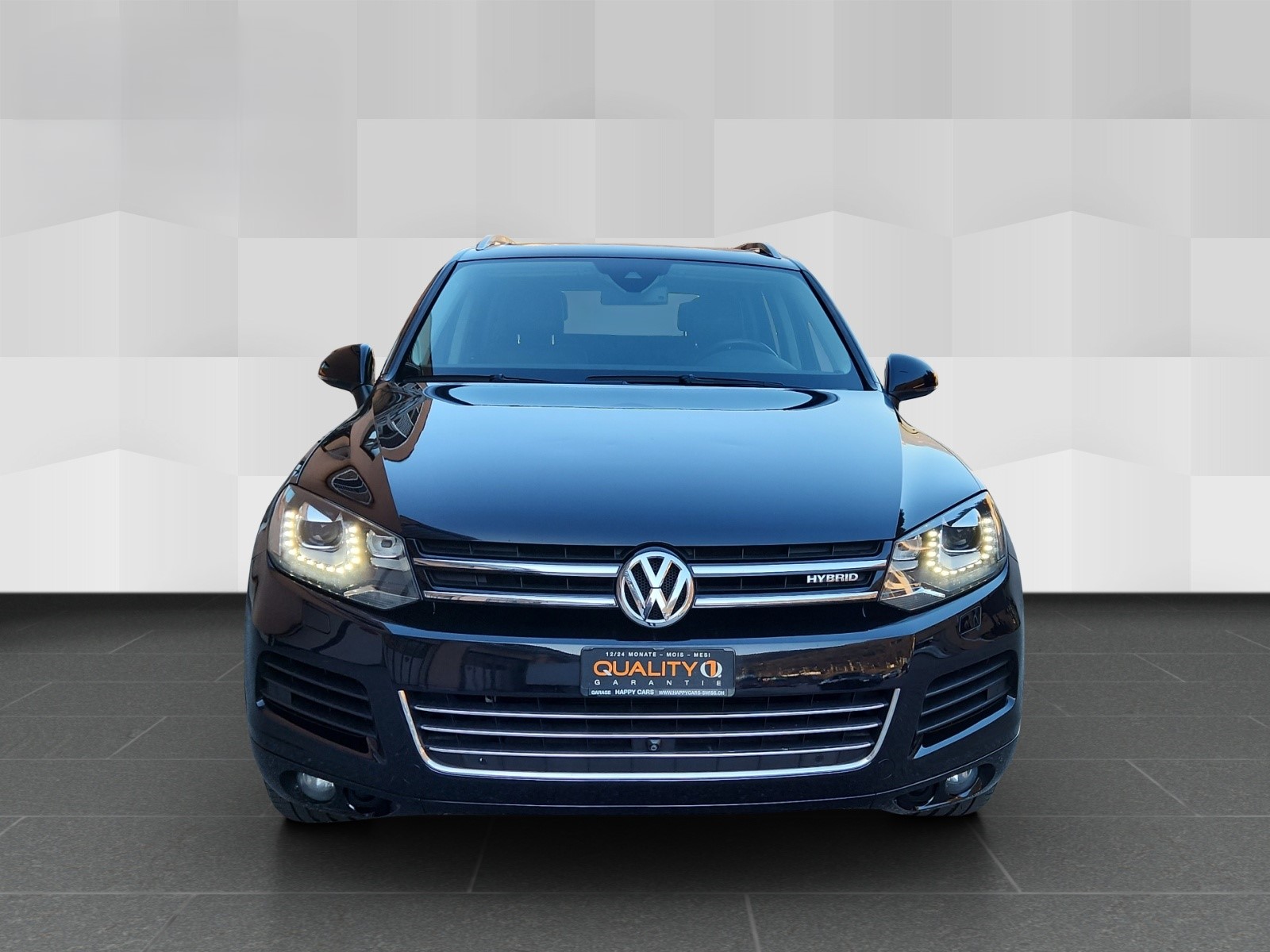 VW Touareg 3.0 TSI Hybrid Tiptronic-image-1